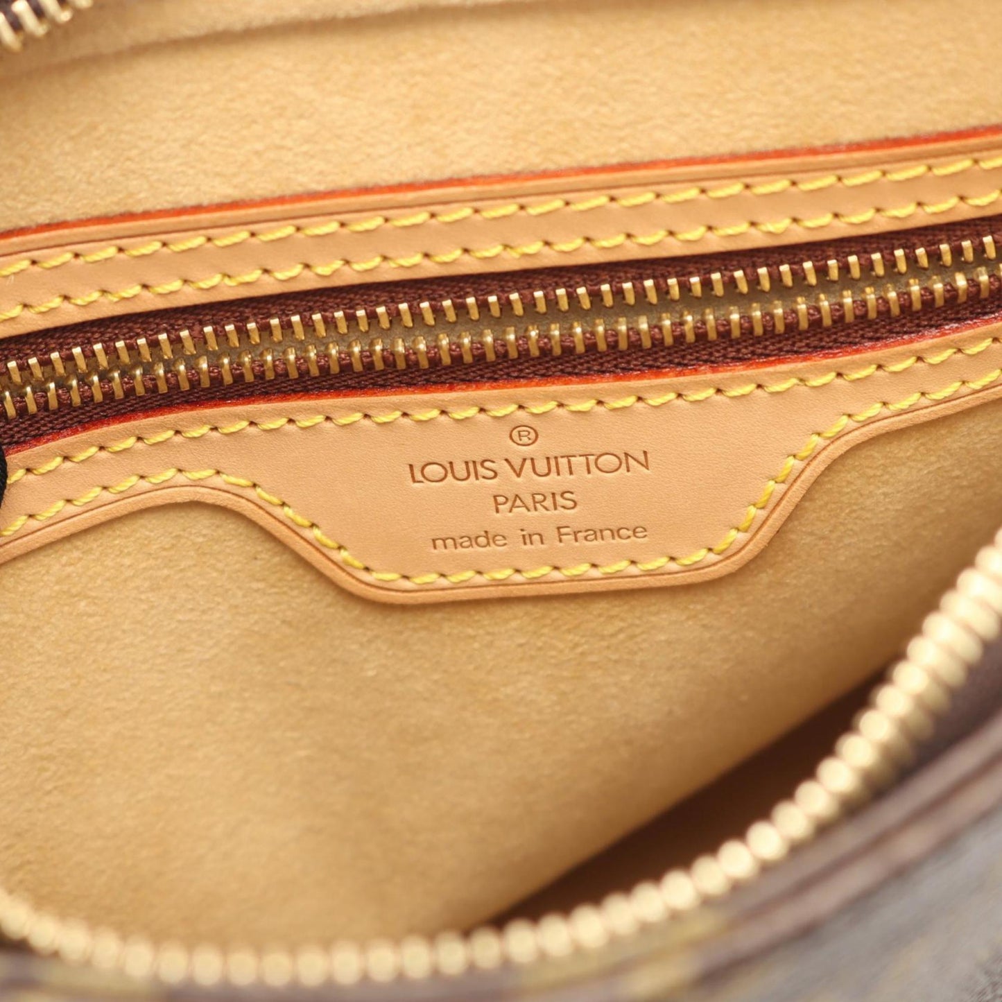 Louis Vuitton Looping Mm Shoulder Bag