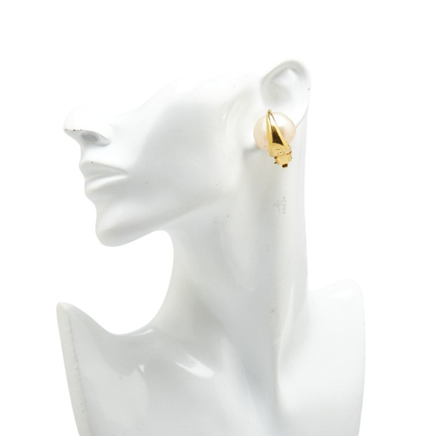 Chanel Vintage Pearl Earrings