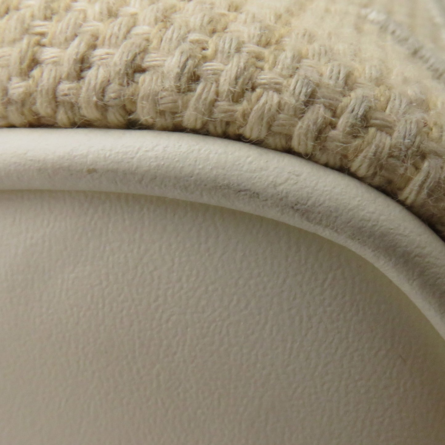 Louis Vuitton Monogram Cotton By The Pool Neo Noe Mm Shoulder Bag M22852 Louis Vuitton Beige White