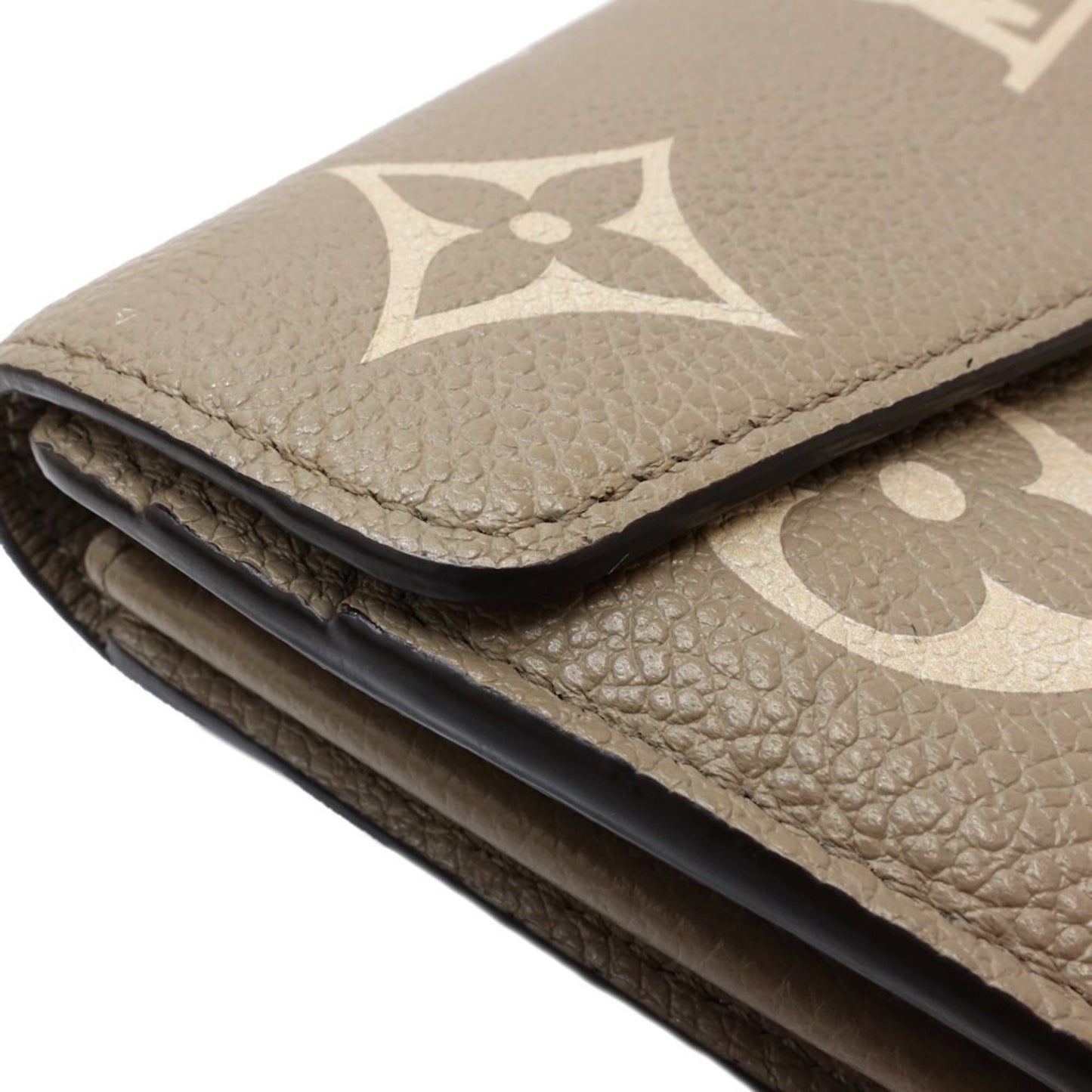 Louis Vuitton Louis Vuitton Long Wallet M81049