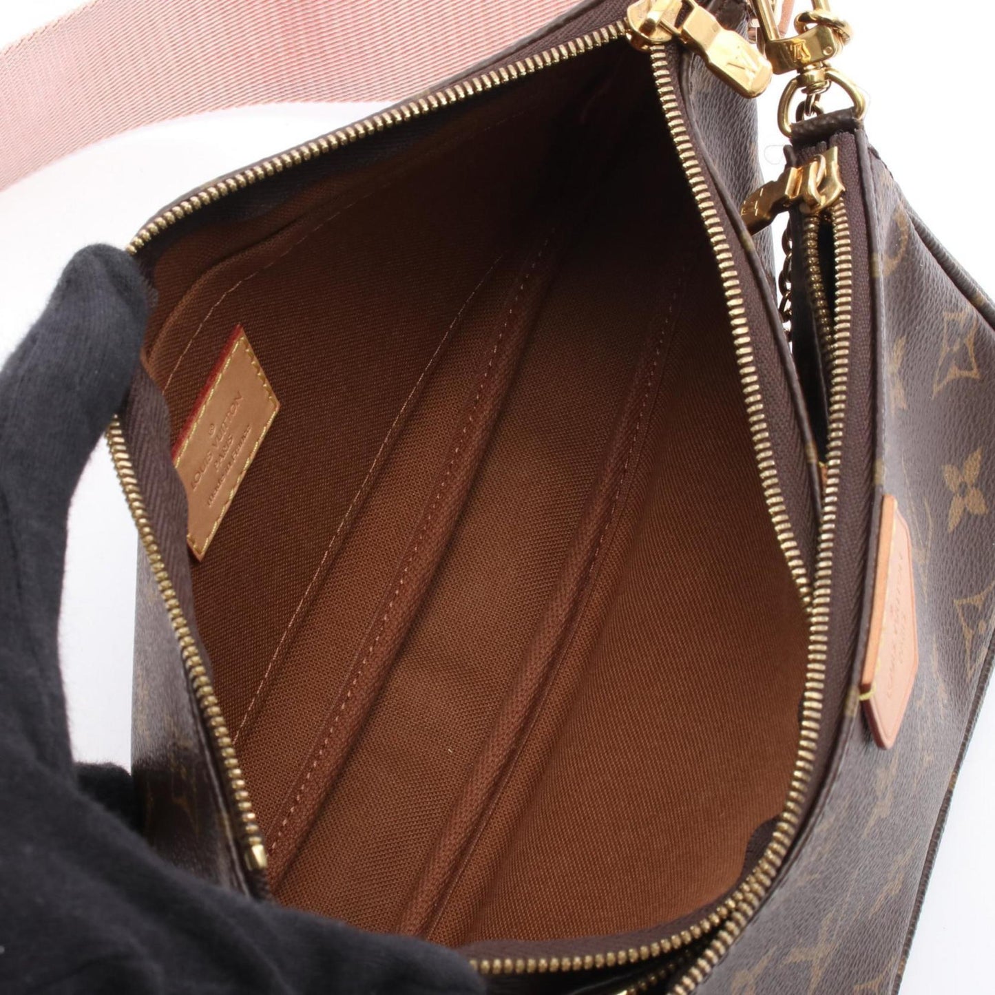 Louis Vuitton Multi Pochette Accessoires Shoulder Bag