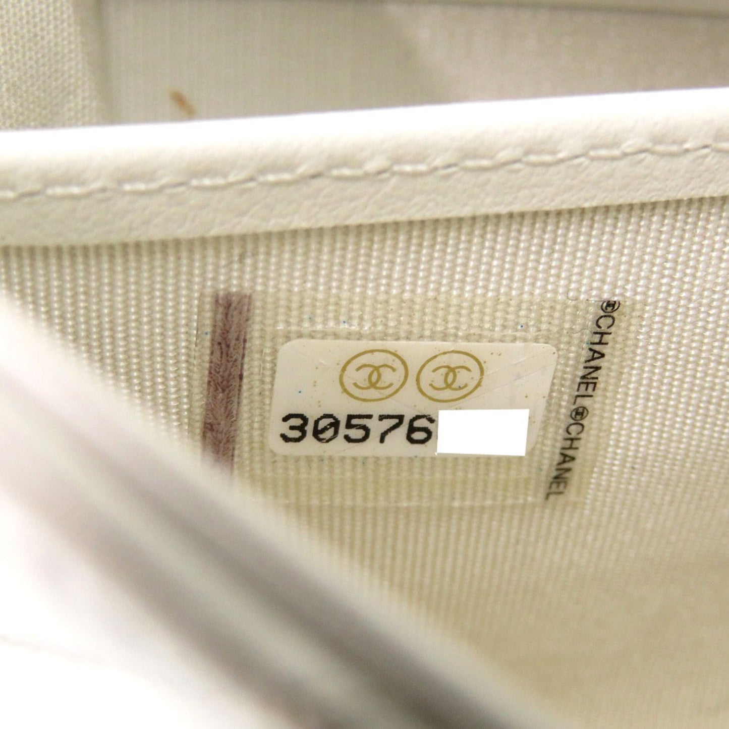 Chanel Chanel 19 Ap0955 White Lambskin Coco Mark Long Wallet