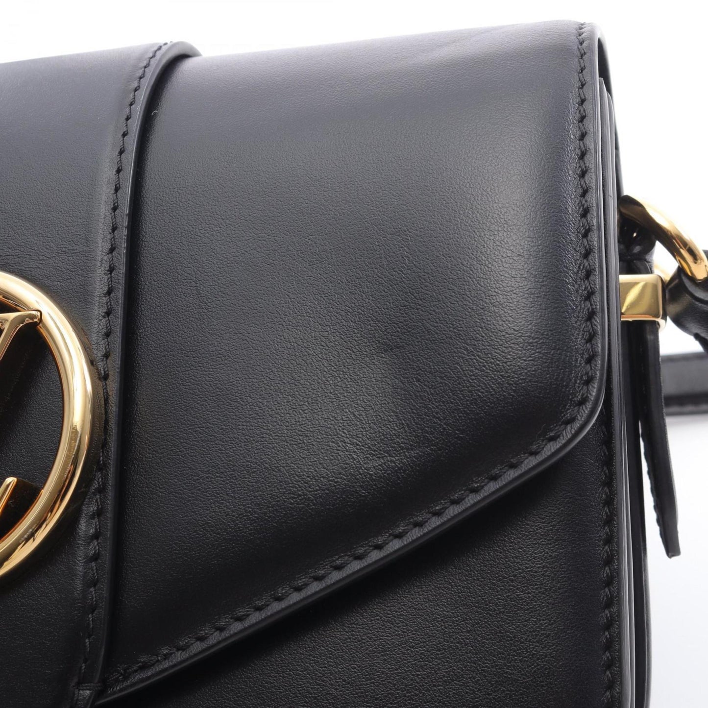 Louis Vuitton Lv Pont9 Shoulder Bag