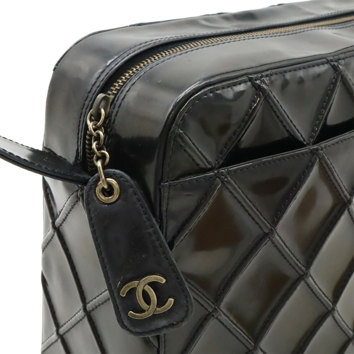 Chanel Bicolore Shoulder Bag In Enamel And Patent Leather