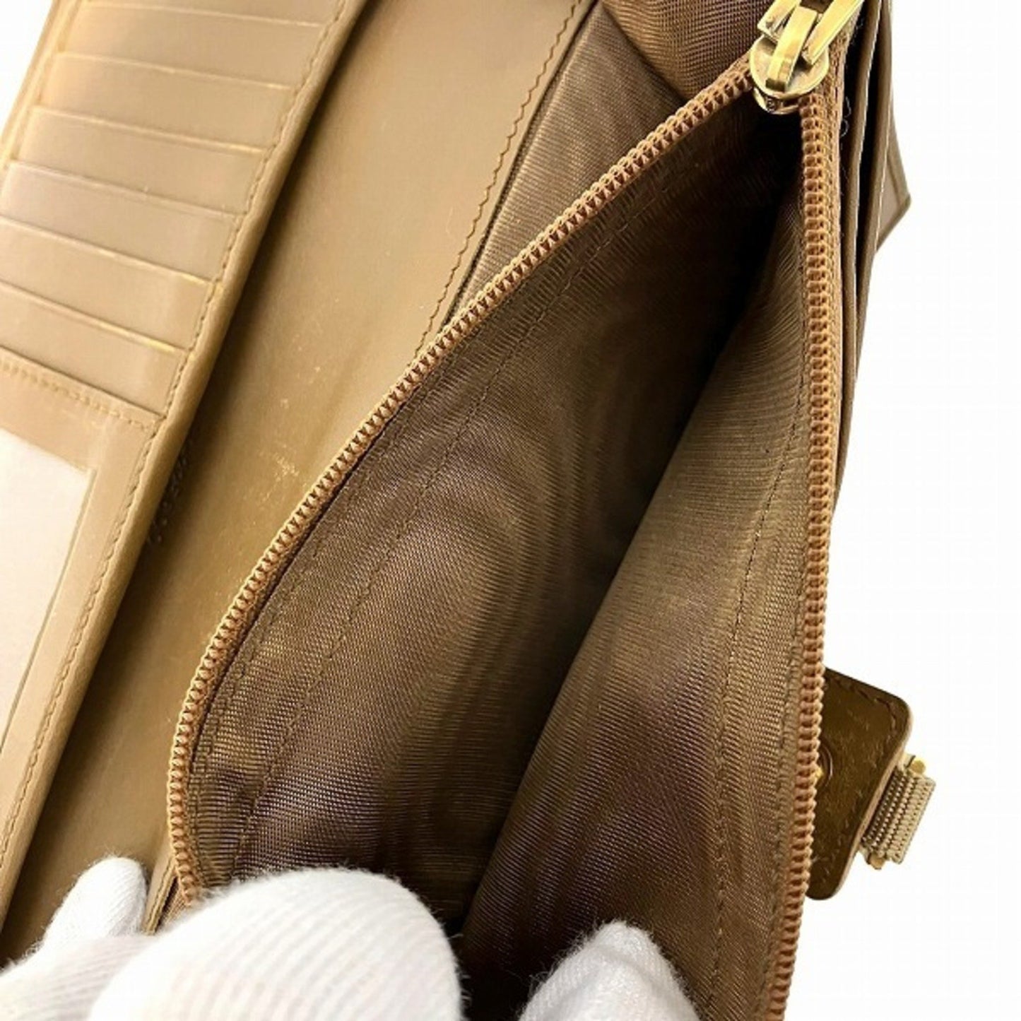 Salvatore Ferragamo Ferragamo Gancini Long Wallet