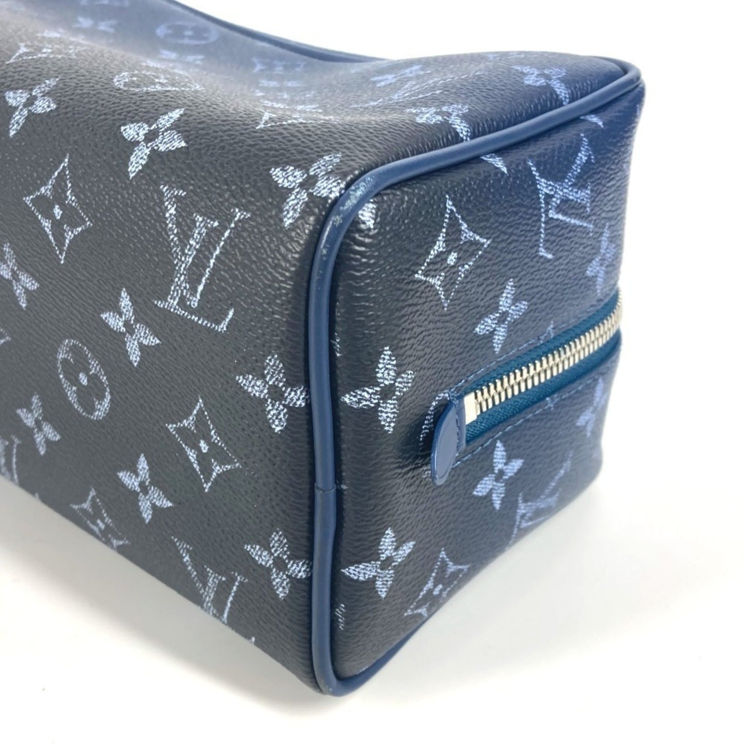 Louis Vuitton M11559 Monogram Lv Fall Pharrell Williams Locker Dopp Kit Bag Pouch Clutch Second