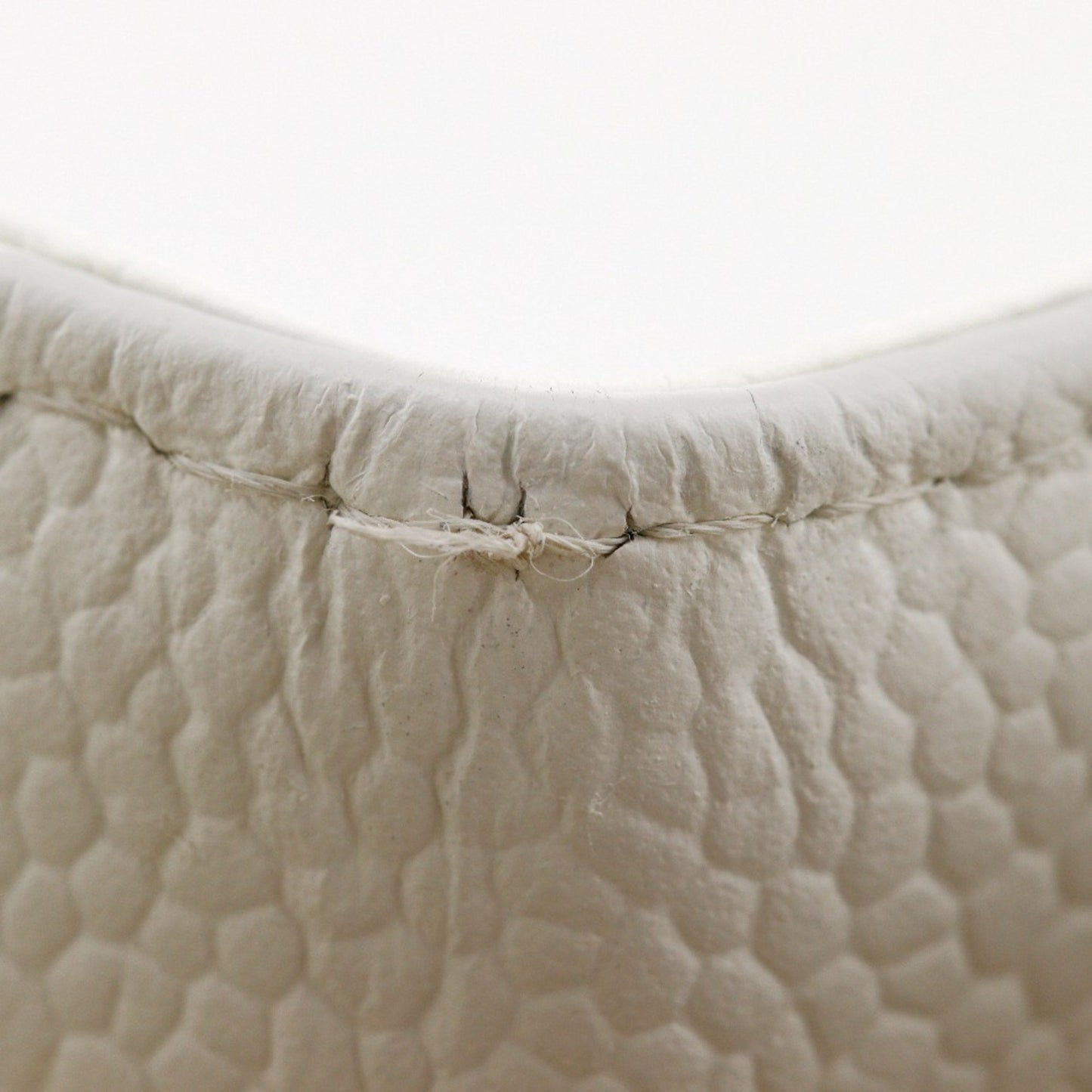 Chanel Pst Chain Tote Shoulder Bag Caviar Skin White A5 Snap Button