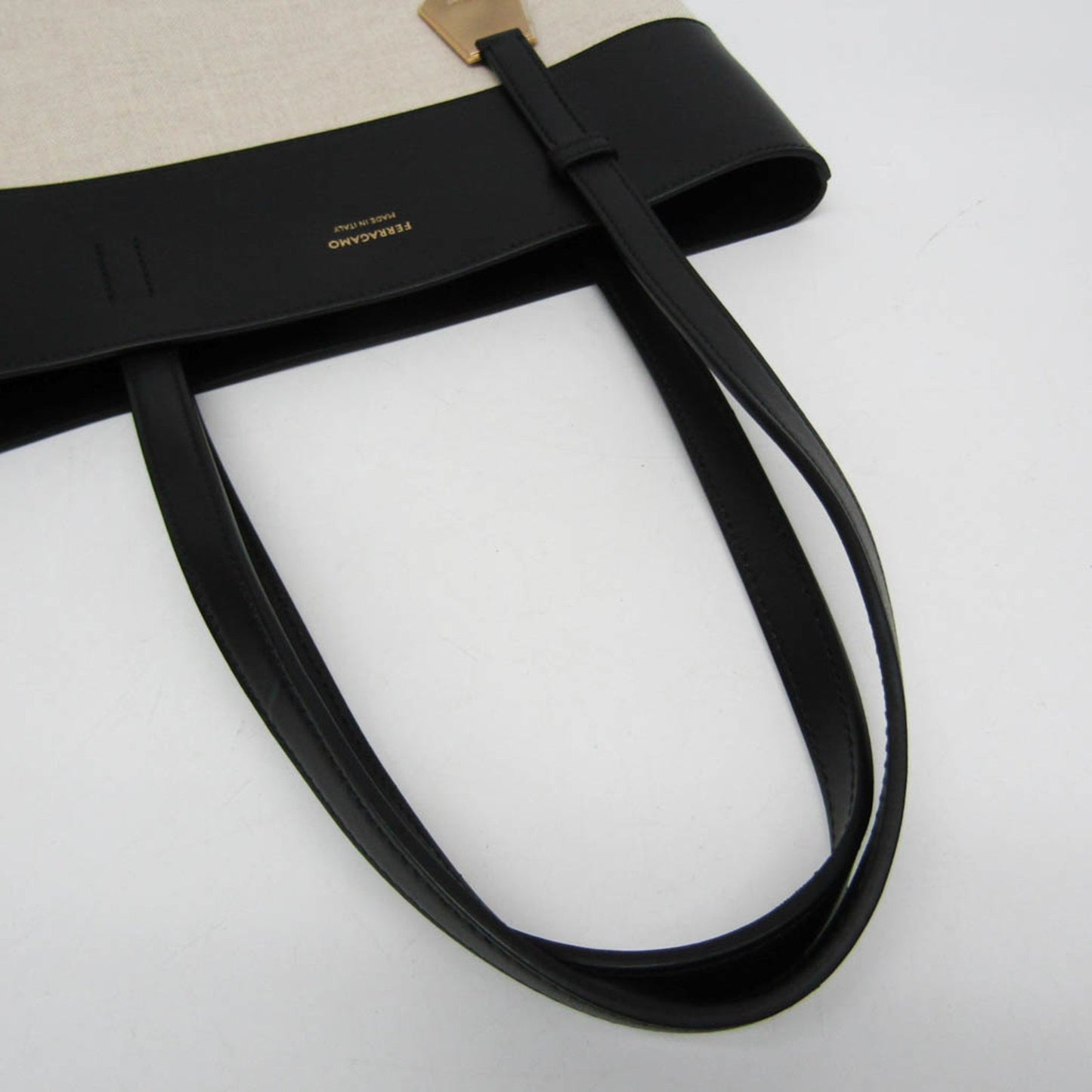 Salvatore Ferragamo Charming Tote Bag Au-21/7533 Women'S Leather