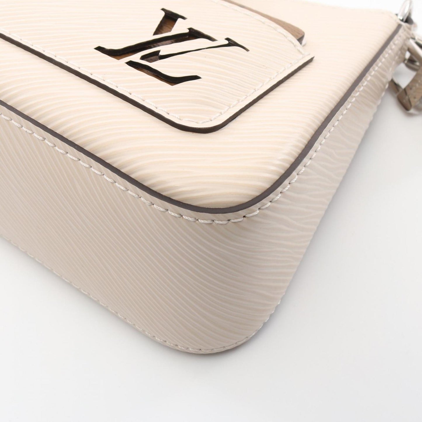 Louis Vuitton Malellini Handbag Leather Epi