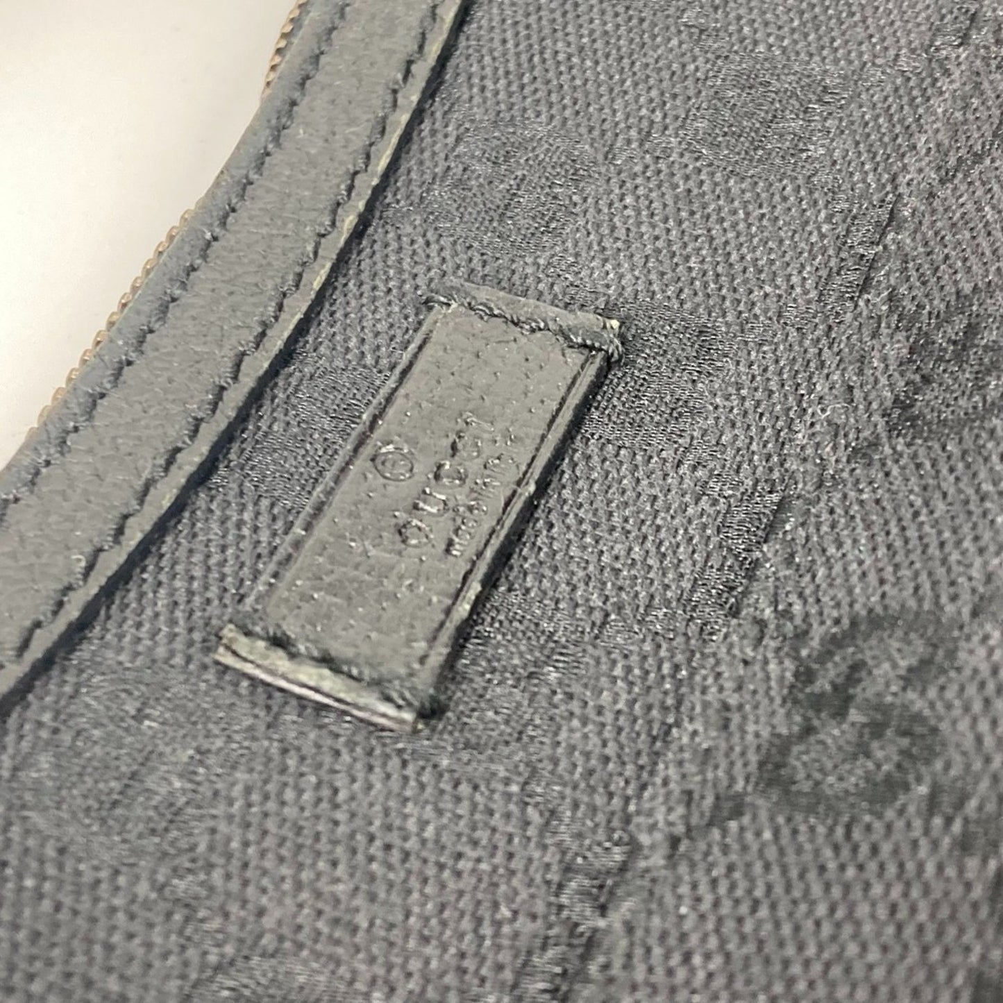 Gucci 114272 Gg Canvas Shoulder Bag