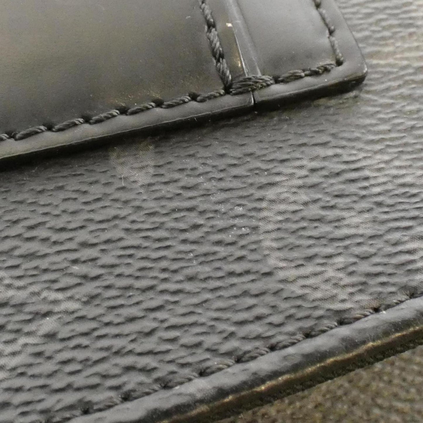 Louis Vuitton Monogram Eclipse Messenger Voyage Mm M40510 Shoulder Bag