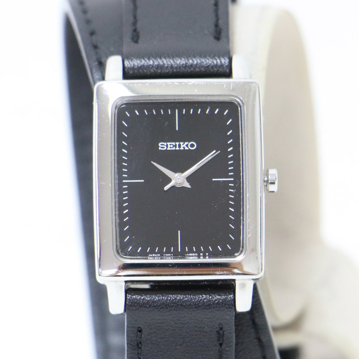 Seiko Ap Studio X Hirob Exclusive Women'S Square Watch With Leather And Double Strap