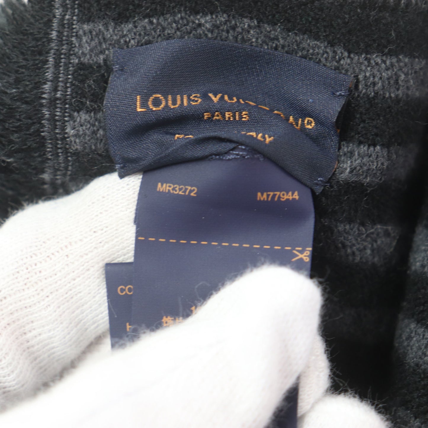 Louis Vuitton M77944 Echarpe Lv Harmony 100% Wool Scarf With Logo Patch