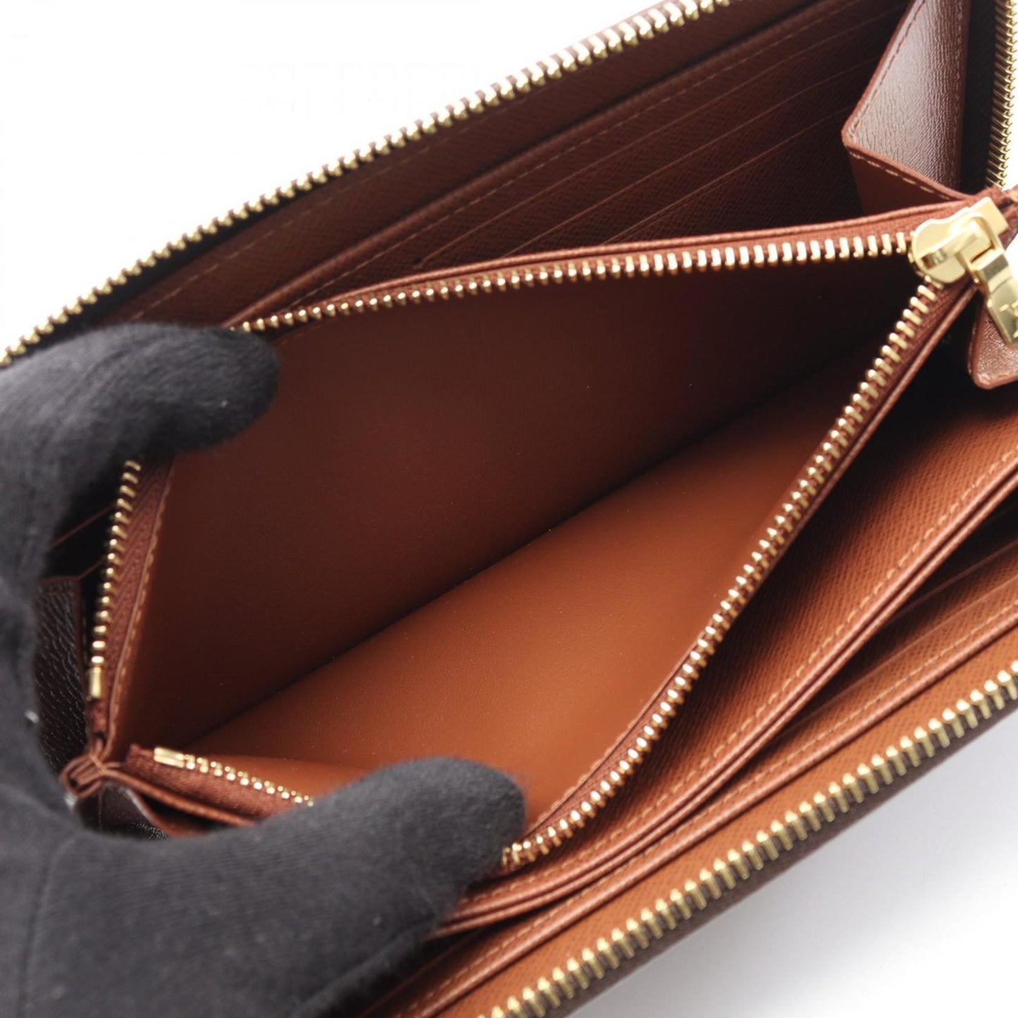 Louis Vuitton Zippy Wallet