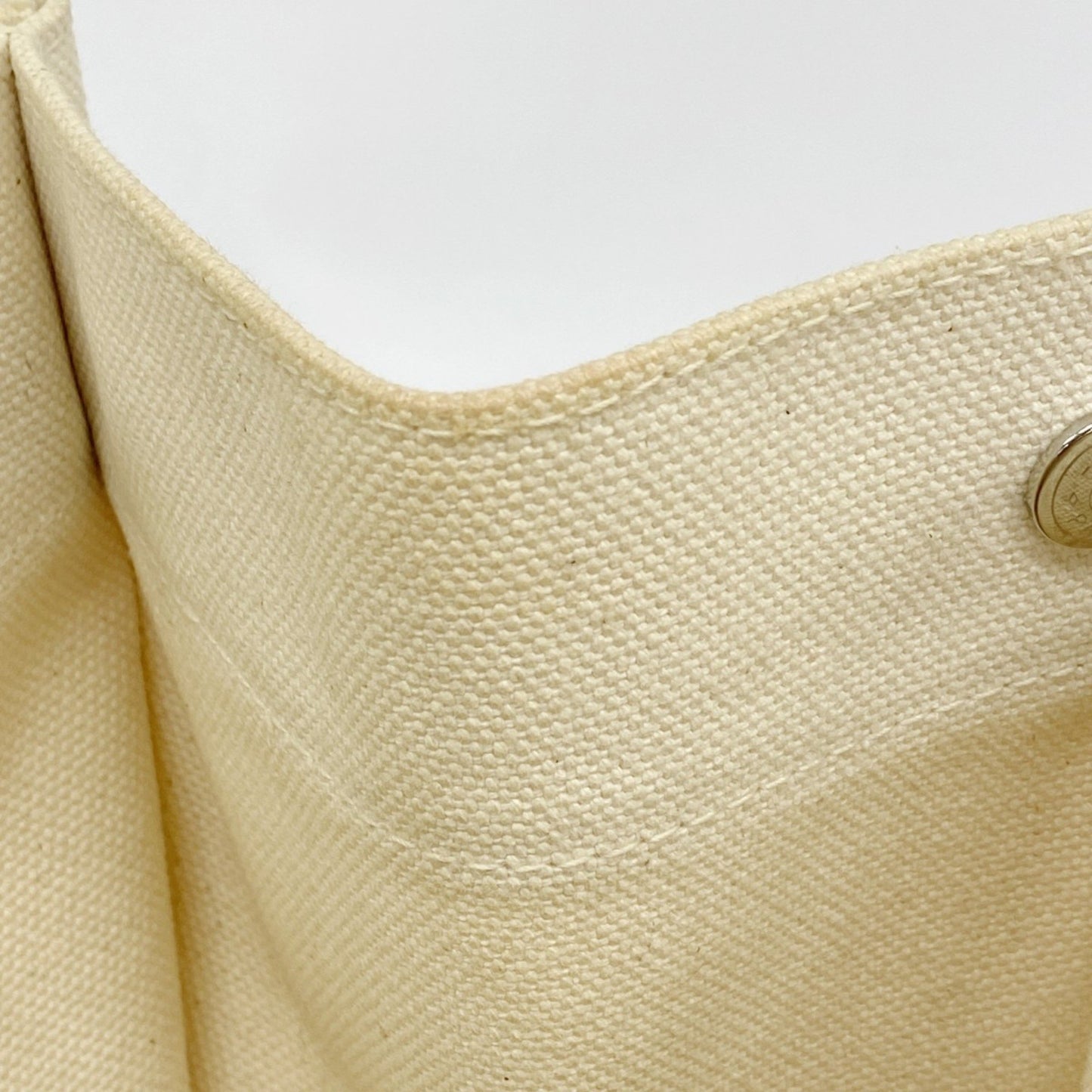 Hermes Herms Bora Pm Tote Bag In Ivory