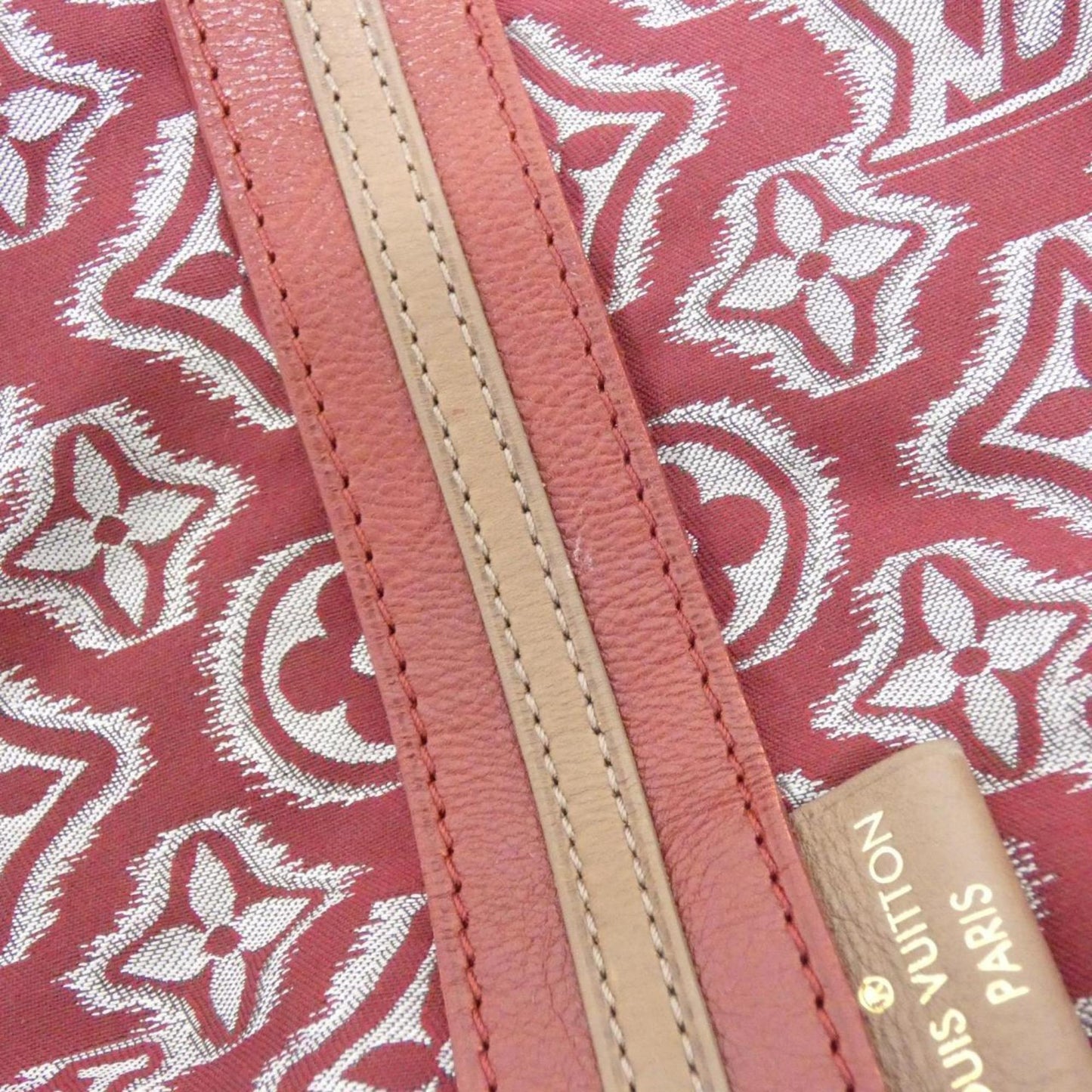 Louis Vuitton Aviator M40384 Handbag