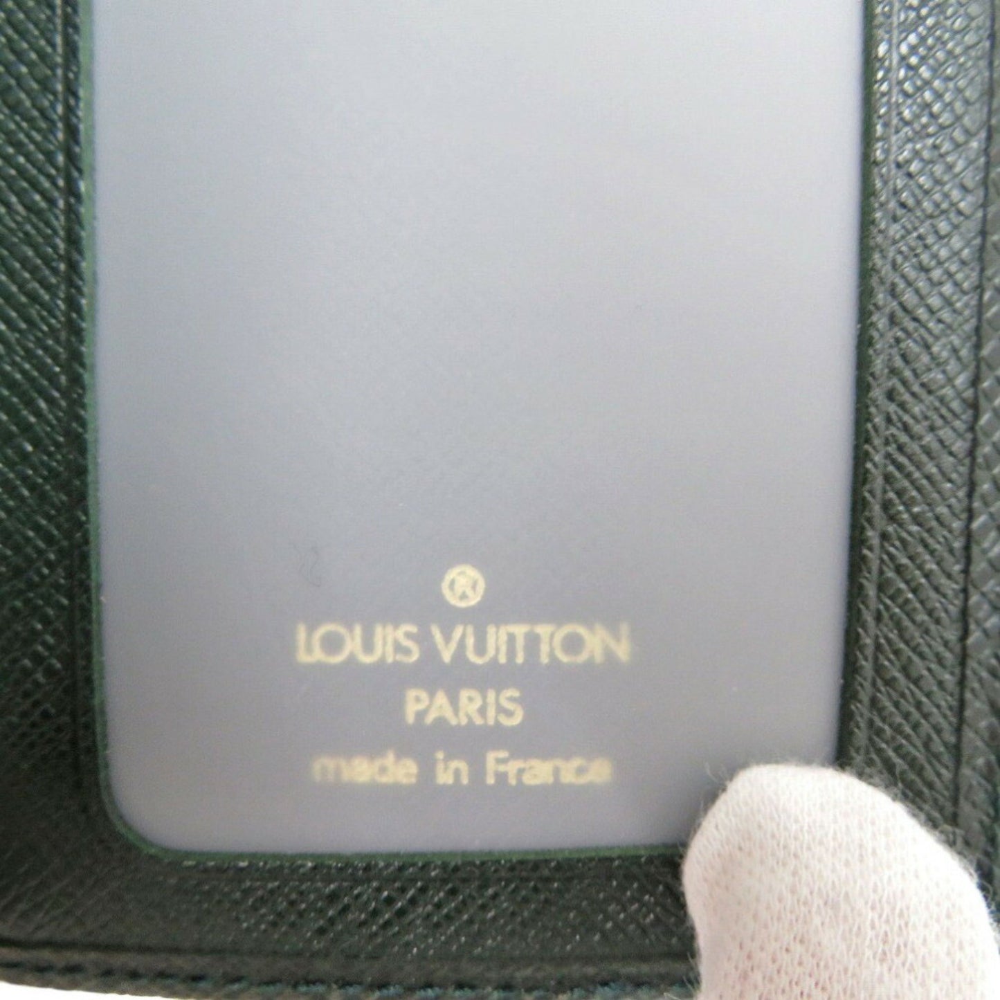 Louis Vuitton Porto2Cult Vertical M30494 Card Case Taiga Episea 0927Louis Vuitton