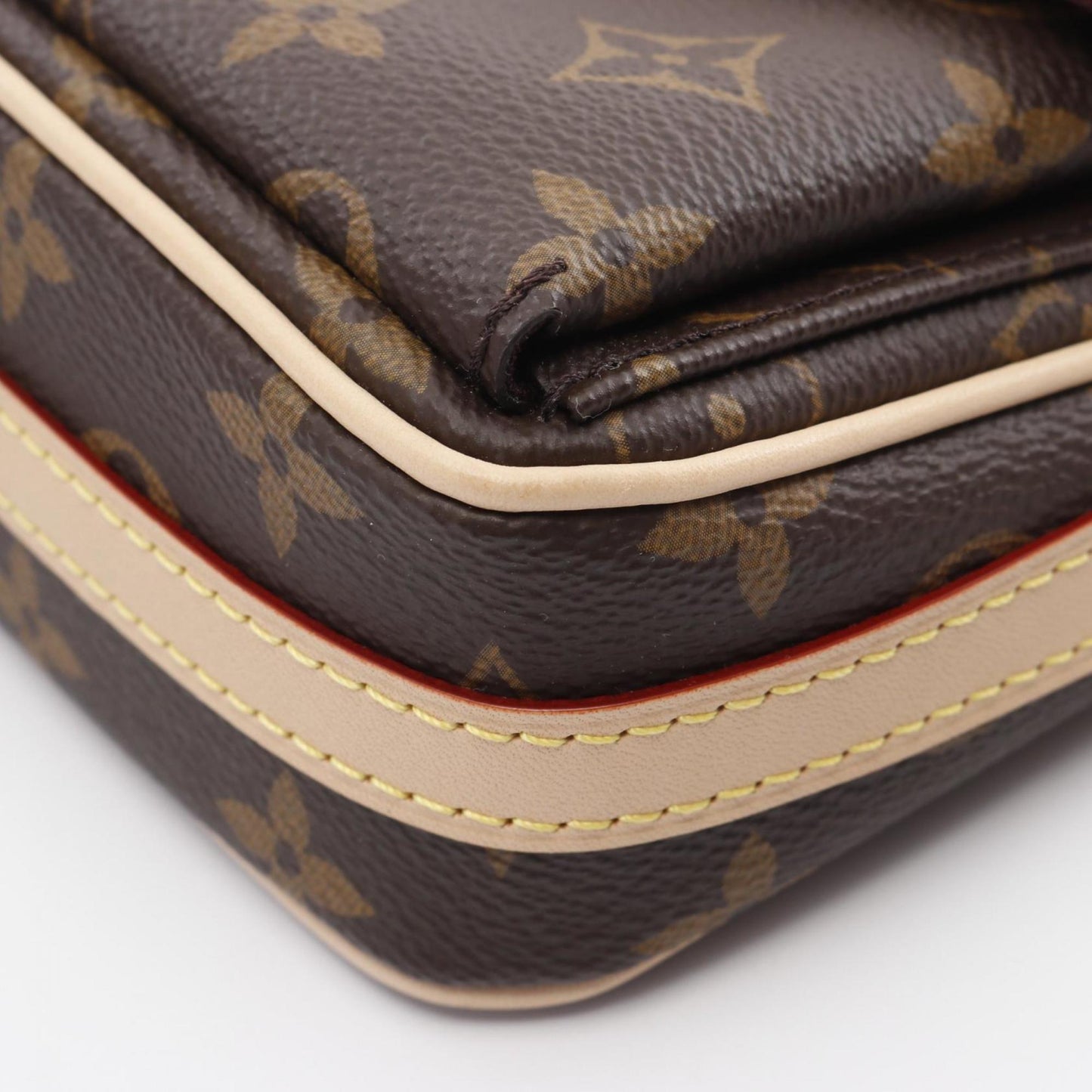 Louis Vuitton Vivacite Shoulder Bag Coated Canvas Leather Monogram