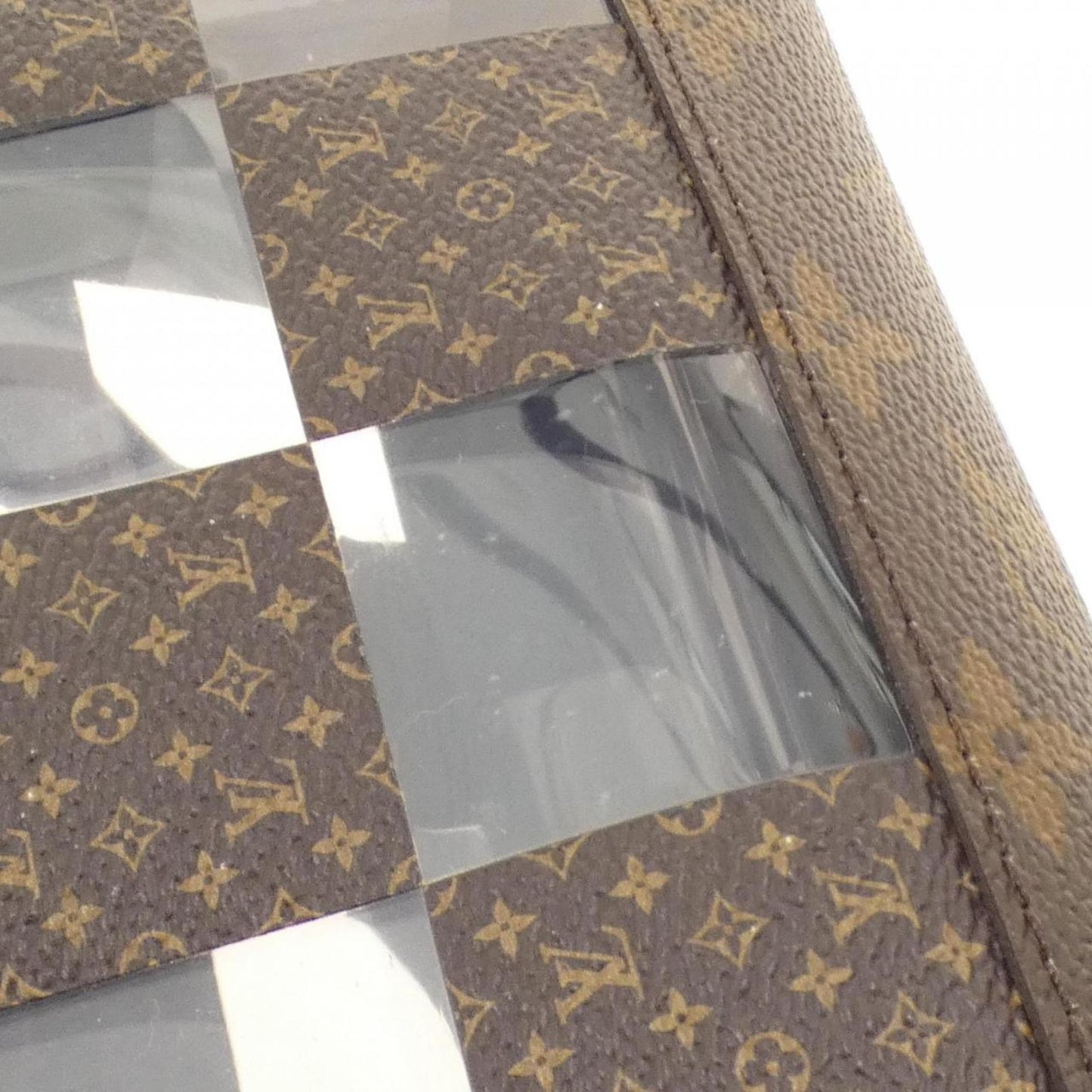 Louis Vuitton Monogram Chess Stand Pouch M81588 Accessory
