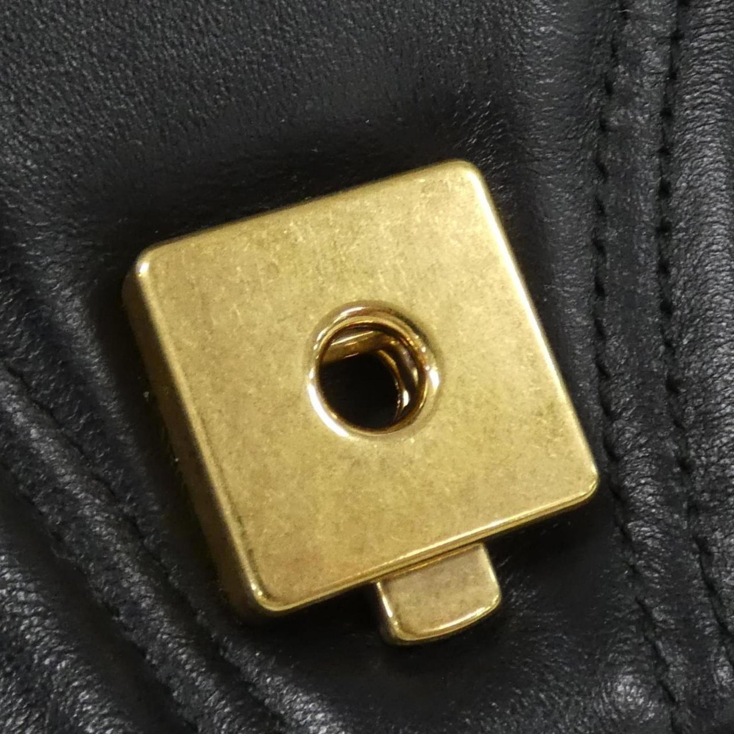 Gucci Gg Marmont 443497 Dtdit Shoulder Bag