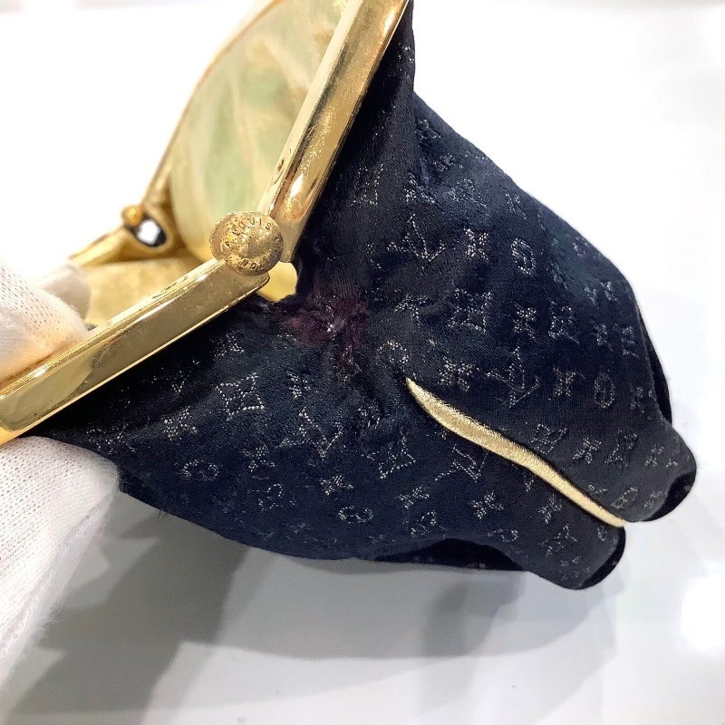 Louis Vuitton Satin Omonnier Handbag M92062Ja-24331