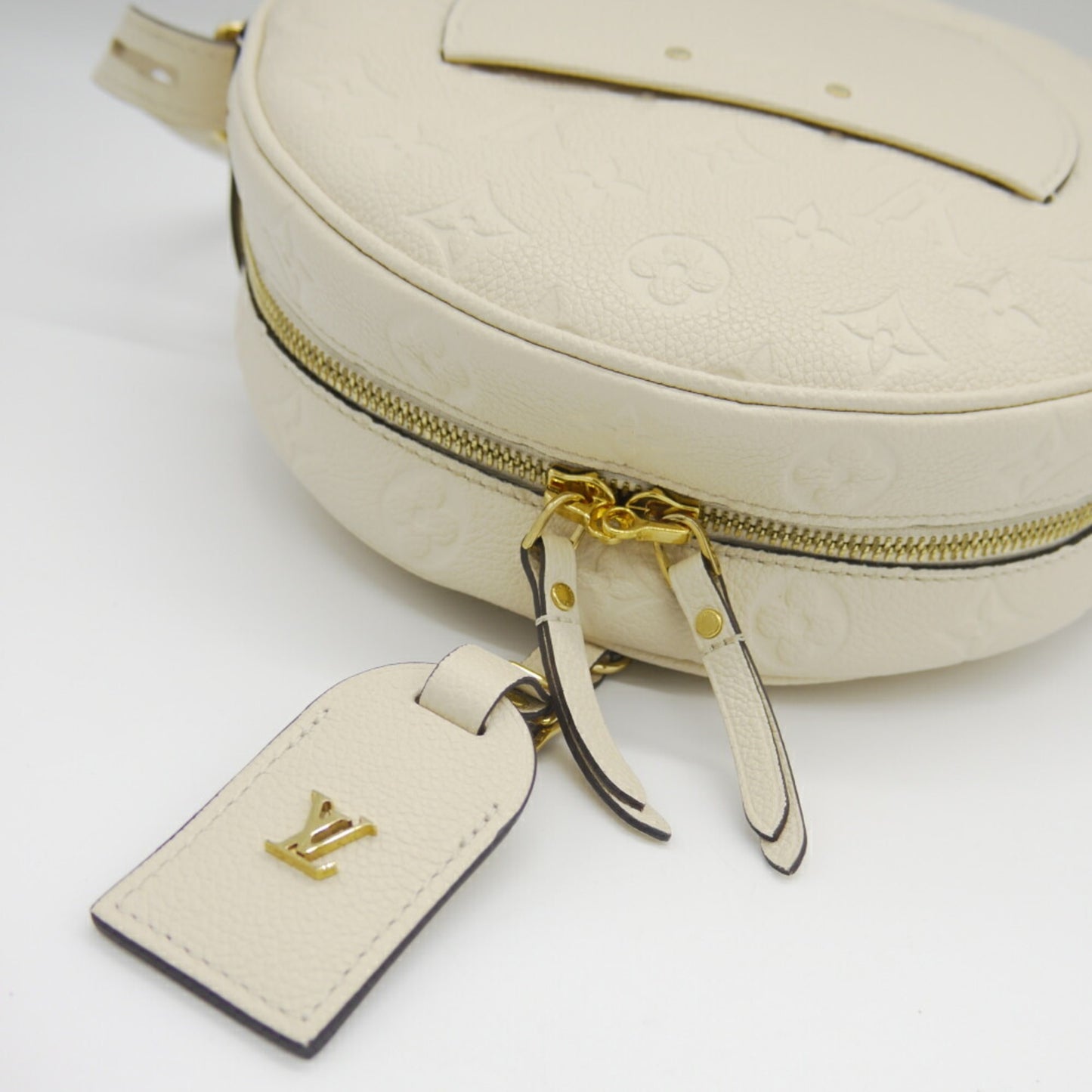 Louis Vuitton Poite Chapeau Souple Monogram Empreinte Creme Shoulder Bag M45276