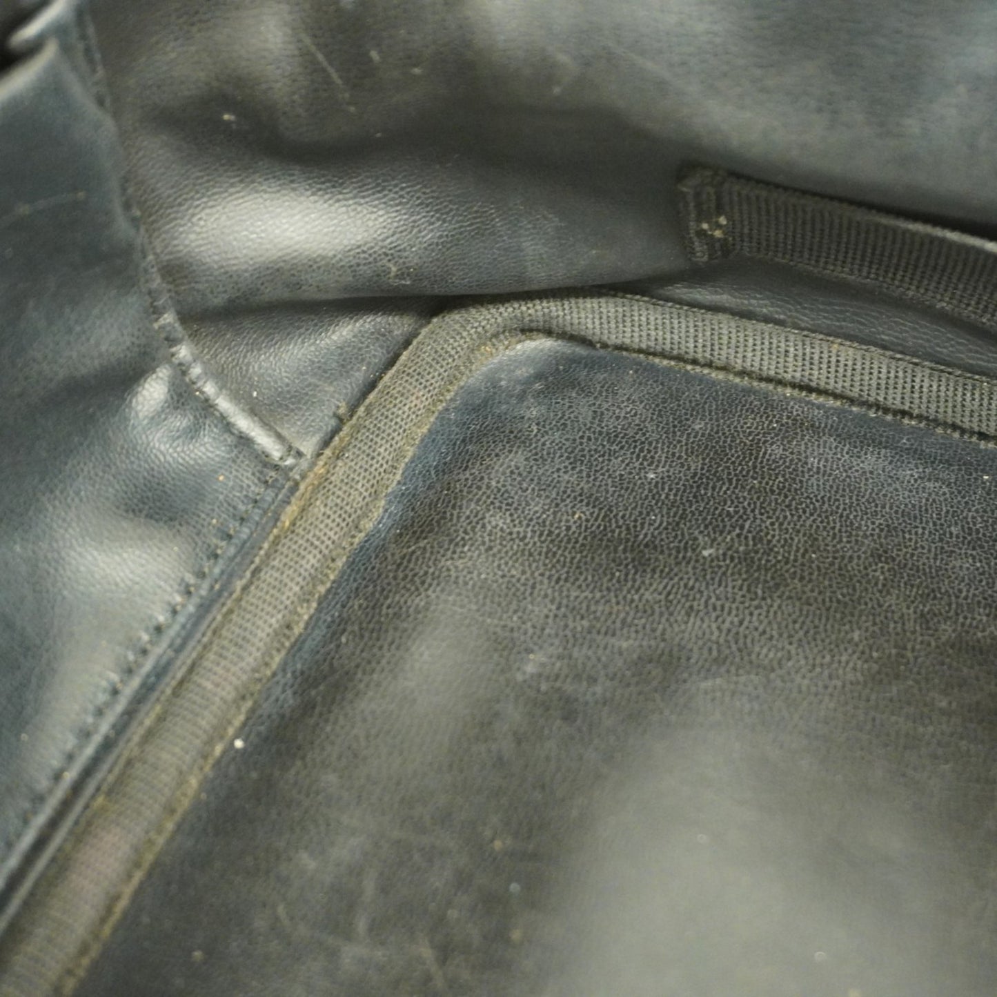 Chanel Vanity Bag In Caviar Skin