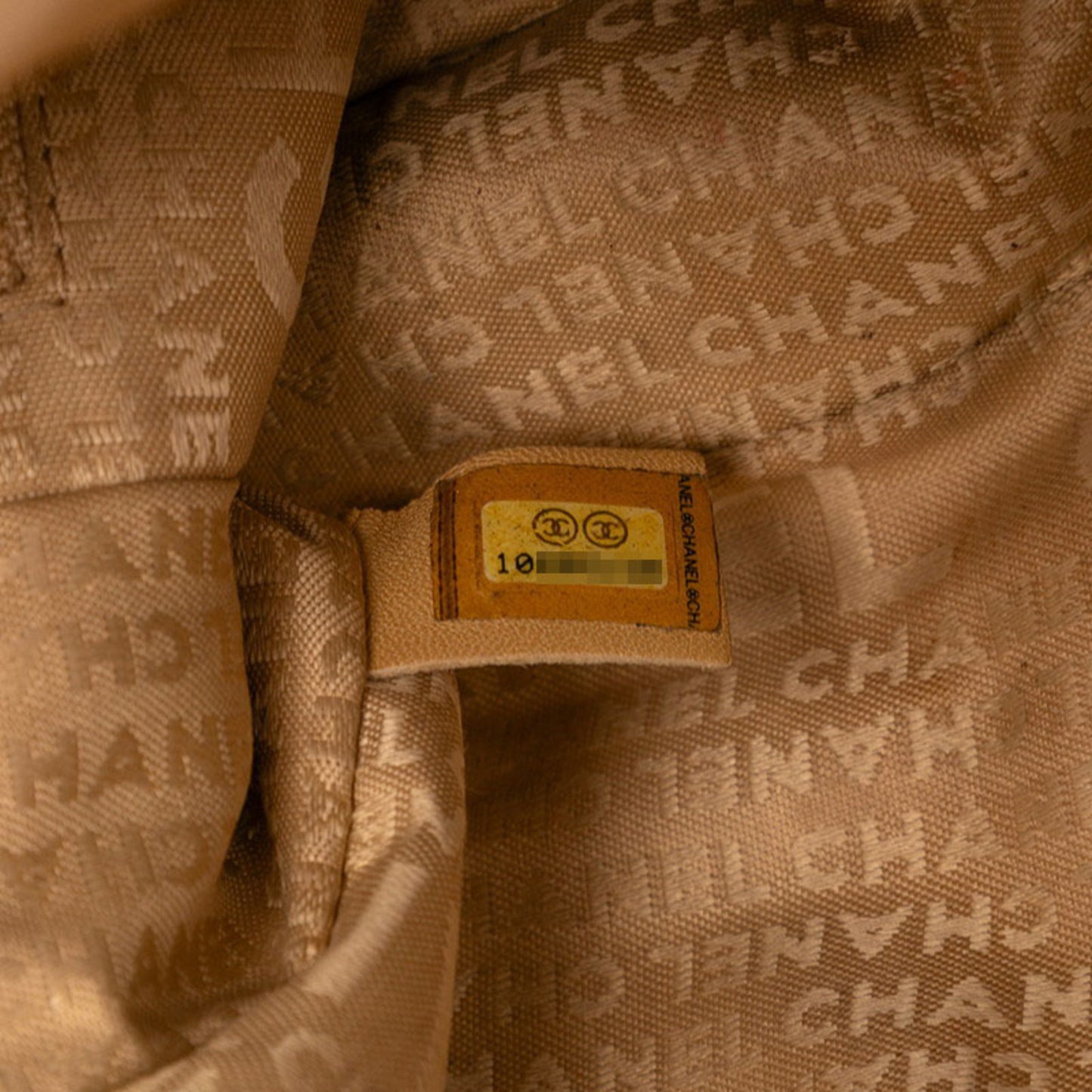 Chanel Matelasse Wild Stitch Vintage Crossbody Shoulder Bag In Gold Leather