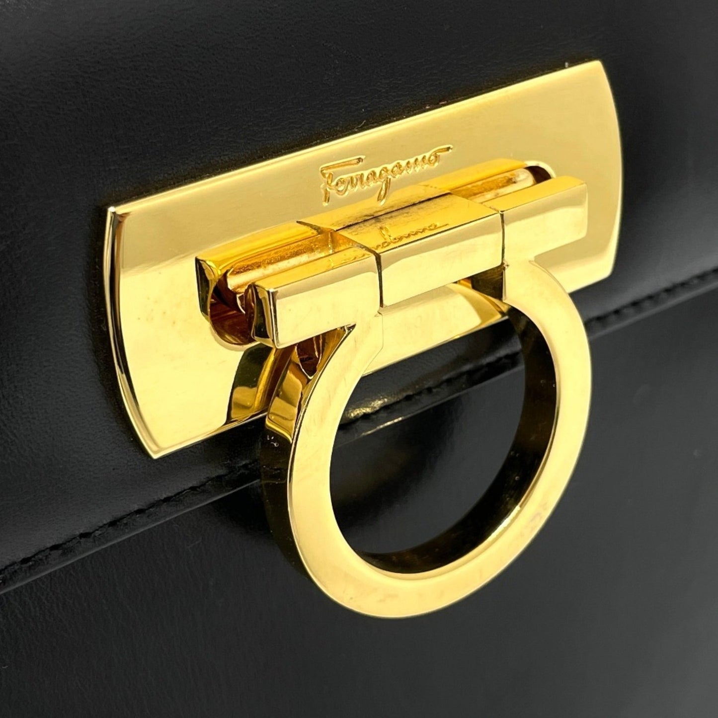 Salvatore Ferragamo Bx-212193 Gancini Bag 2Way Hand Bag Shoulder Bag Black Goldhardware