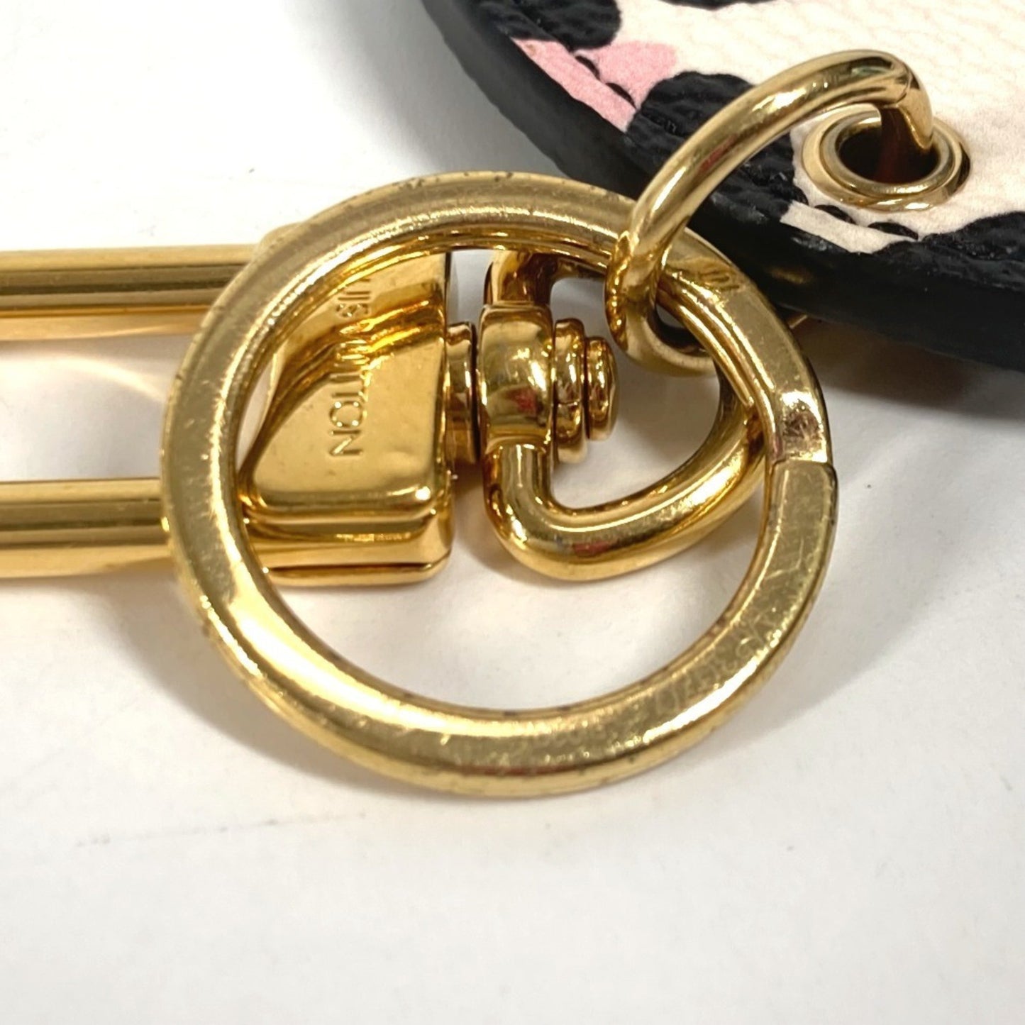 Louis Vuitton Mp3070 Porte Cle Illustre Wild At Heart Bag Charm Keychain Leather