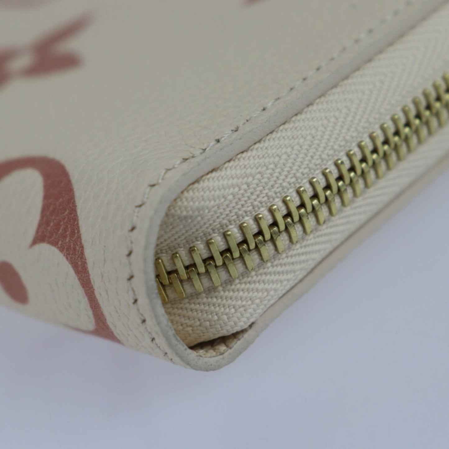Louis Vuitton Louis Vuitton Zippy Wallet Long M81914 Monogram Empreinte Cream Rose Trianon Round