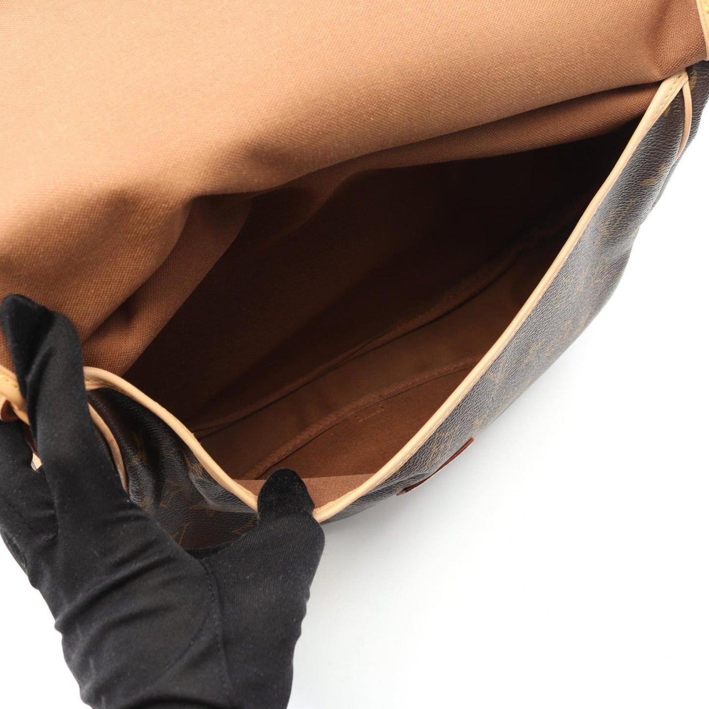 Louis Vuitton Saumur 30 Shoulder Bag