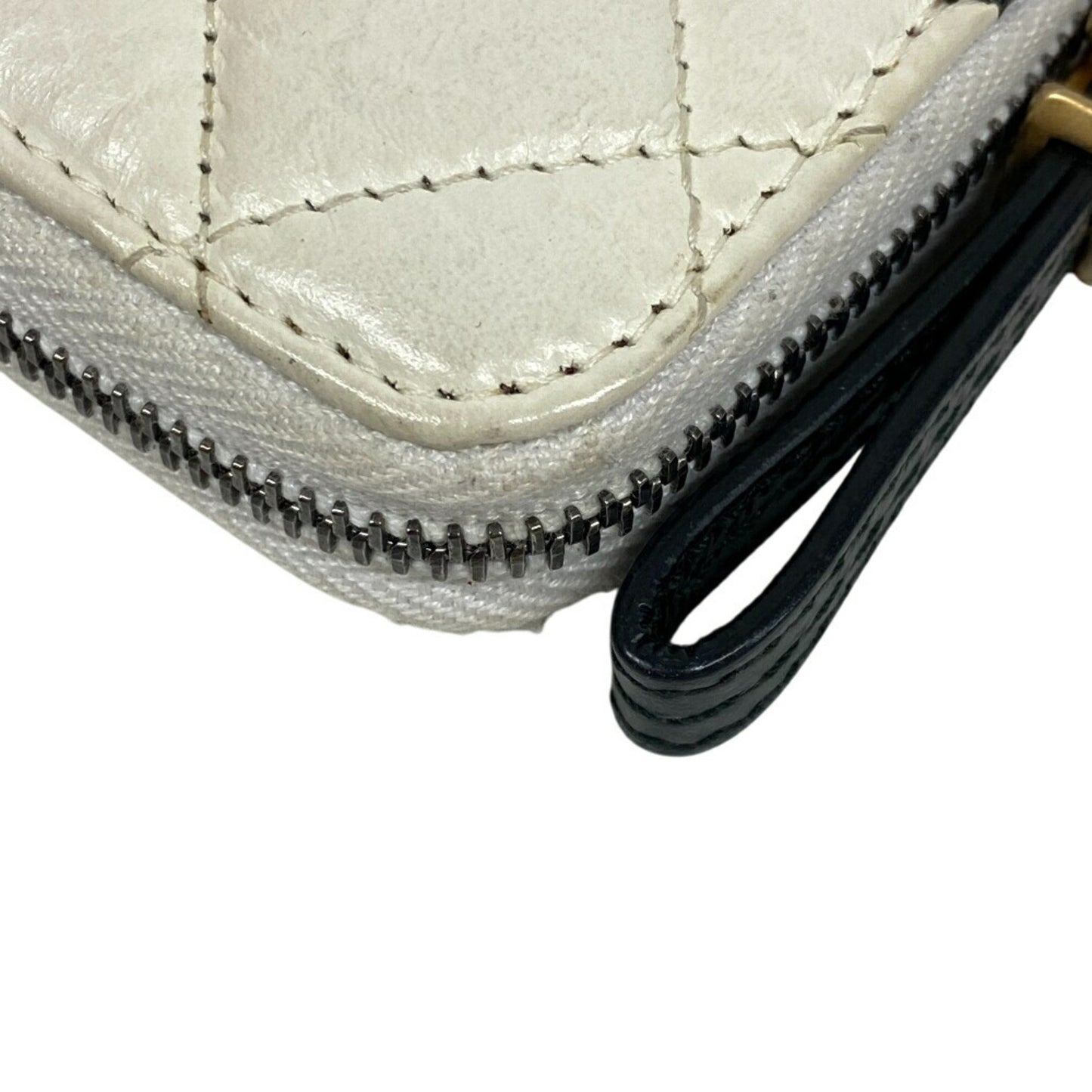 Chanel Gabriel Doux Round Coin Case Wallet White