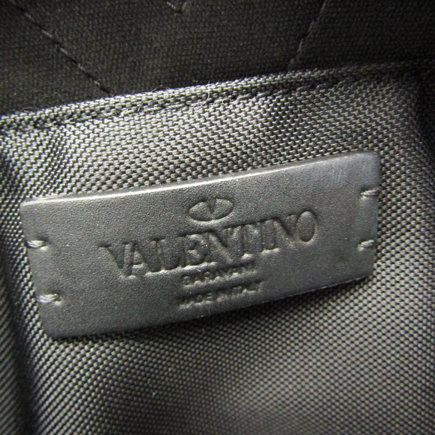 Valentino Garavani Vltn Backpack-Style Shoulder Pouch Men