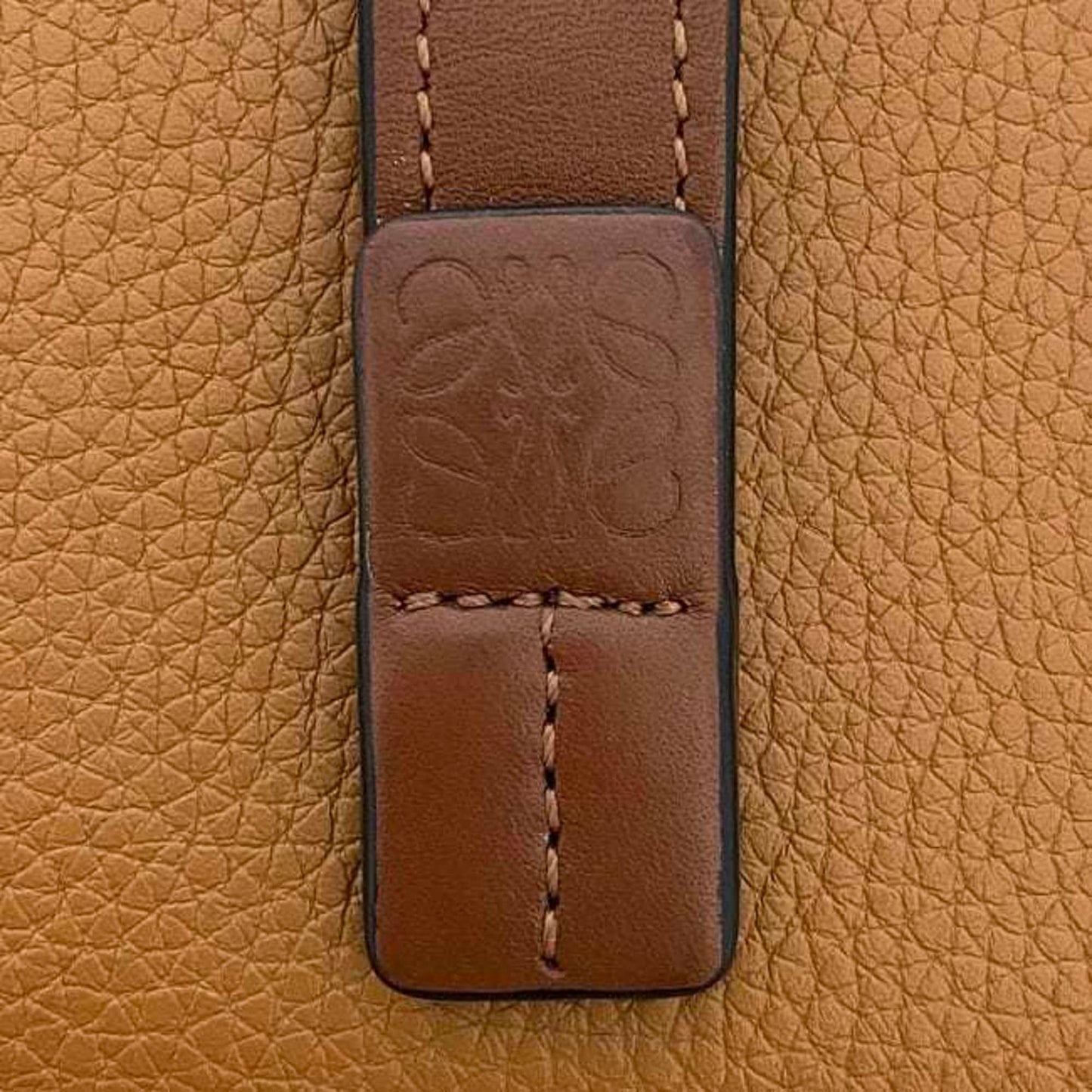 Loewe Bi-Fold Wallet Ec-23032 Brown Anagram C660Z41X01 Leather 262026 Compact Folding Grain Genuine