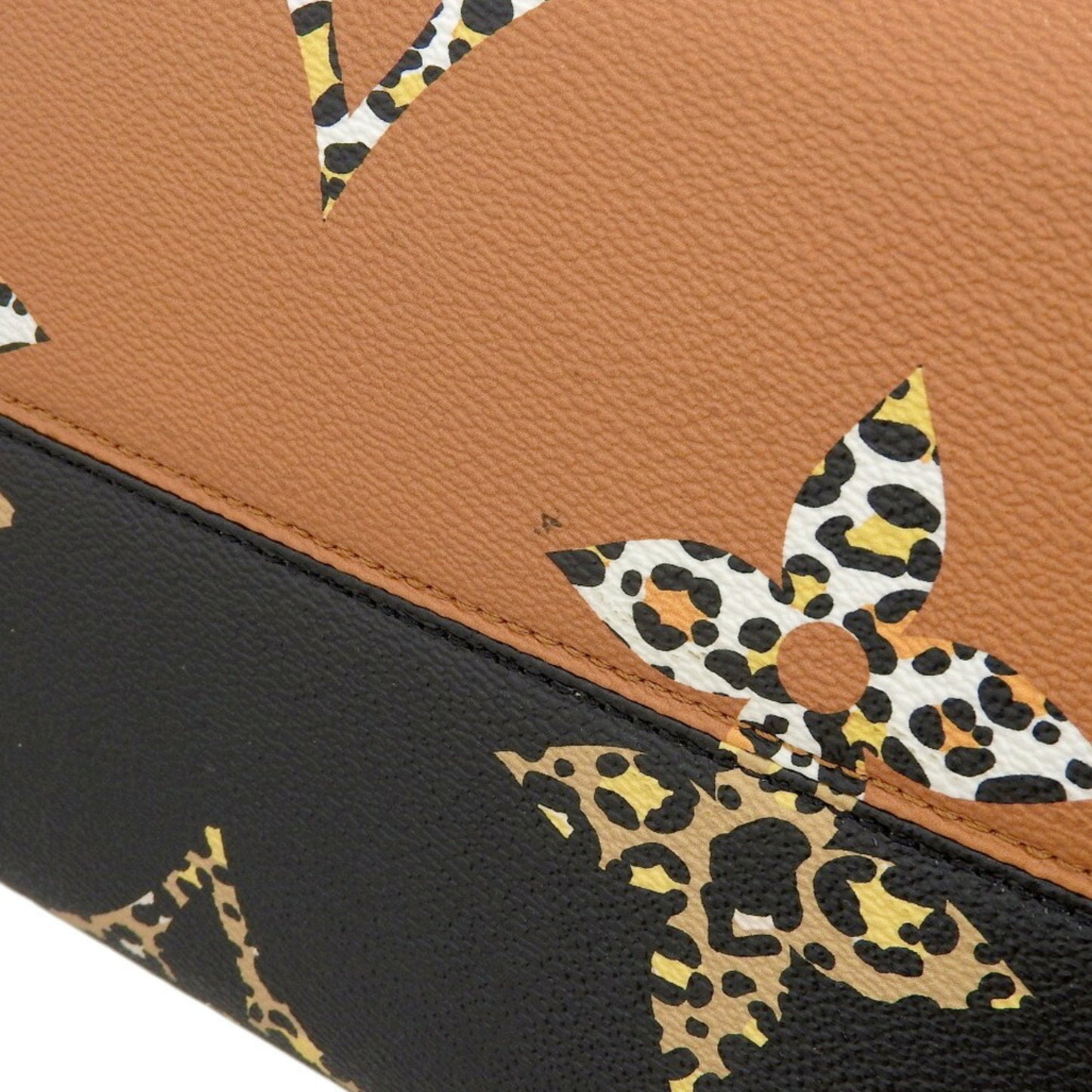 Louis Vuitton Giant Monogram Jungle On The Go Gm M44674 Tote Bag Noir