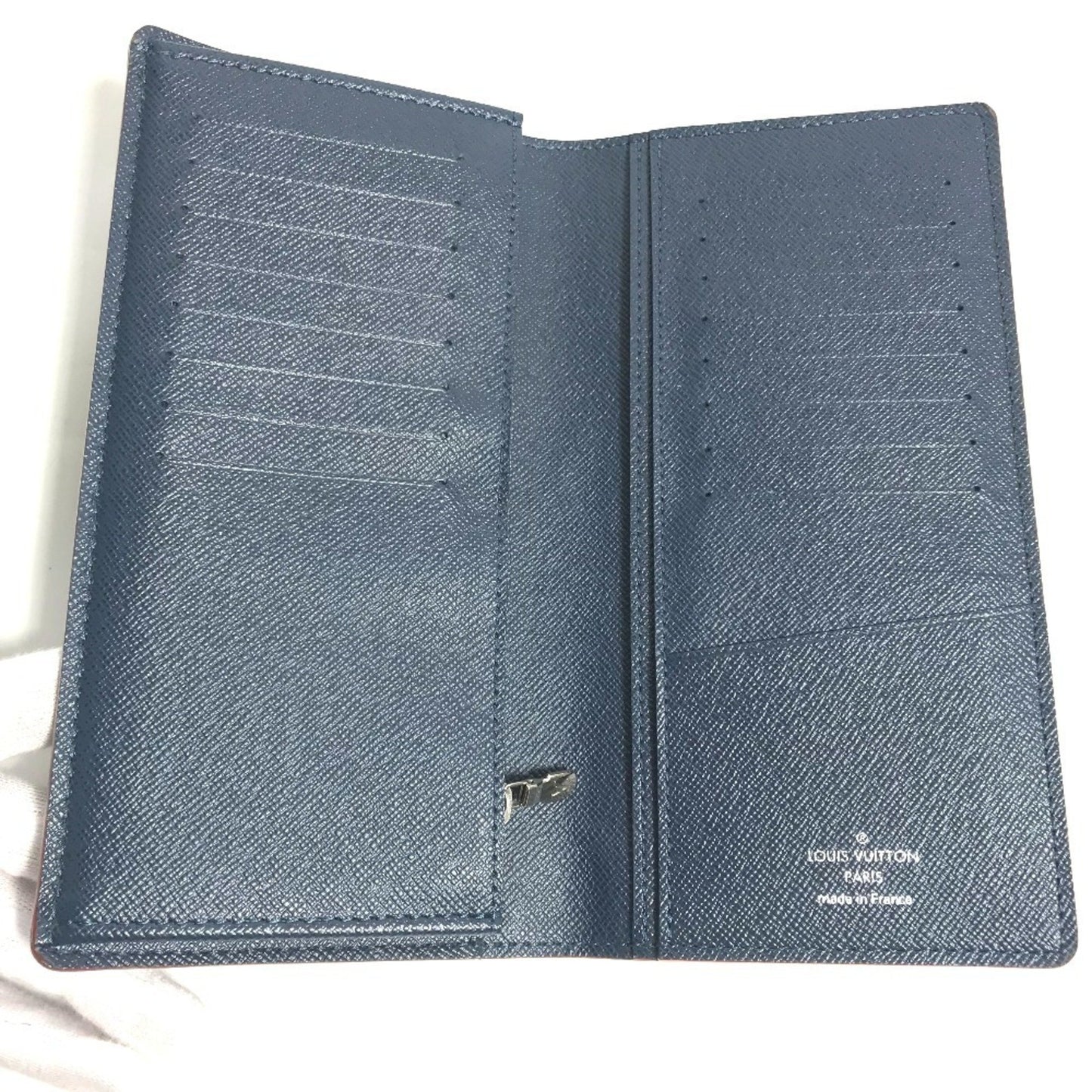 Louis Vuitton M30662 Taiga Portefeuille Brazza Bifold Long Wallet In Leather