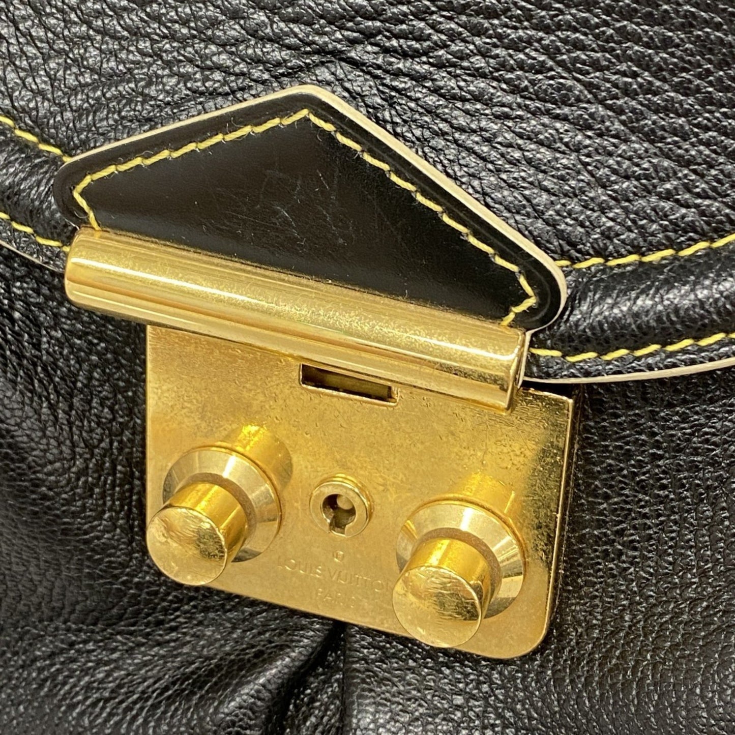 Louis Vuitton Suhali Rapsolu Handbag M95847 Noir