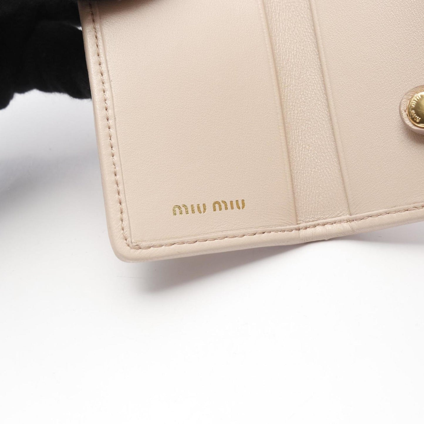 Miu Miu Miu Matelasse Key Case Leather