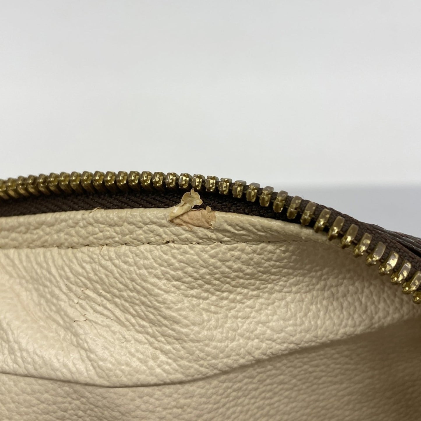 Louis Vuitton Monogram Spontini Handbag M47500 Brown