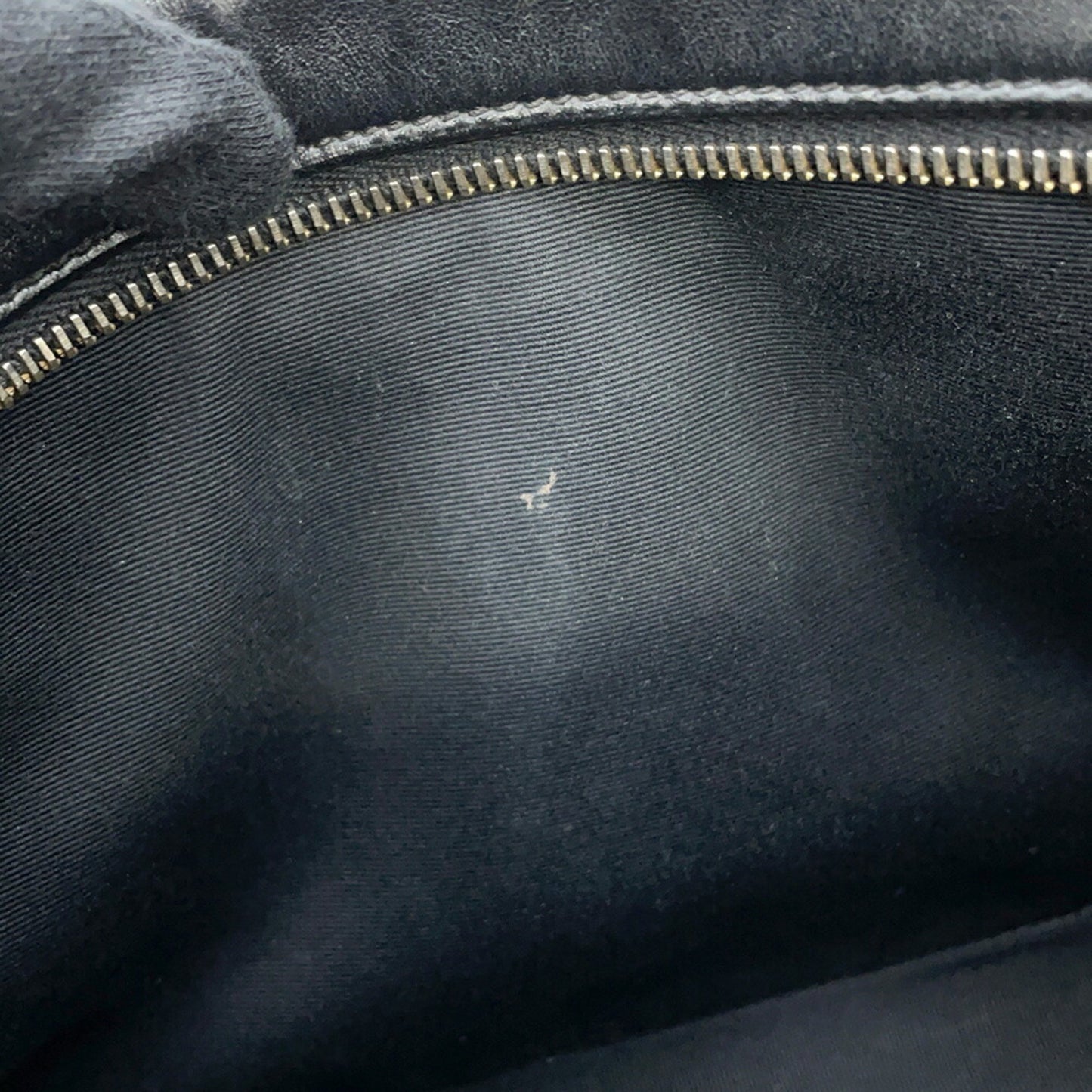 Saint Laurent Shoulder Bag Lou Camera V Stitch Leather 520534 Saint Laurent Paris Black