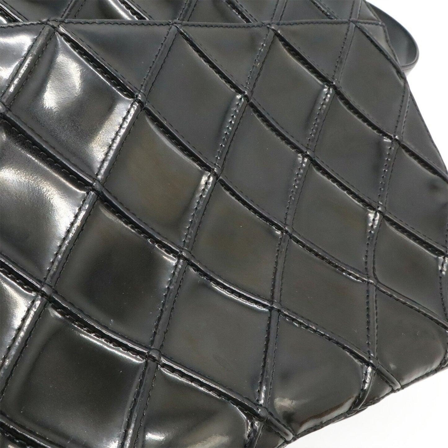 Chanel Bicolore Shoulder Bag In Enamel And Patent Leather