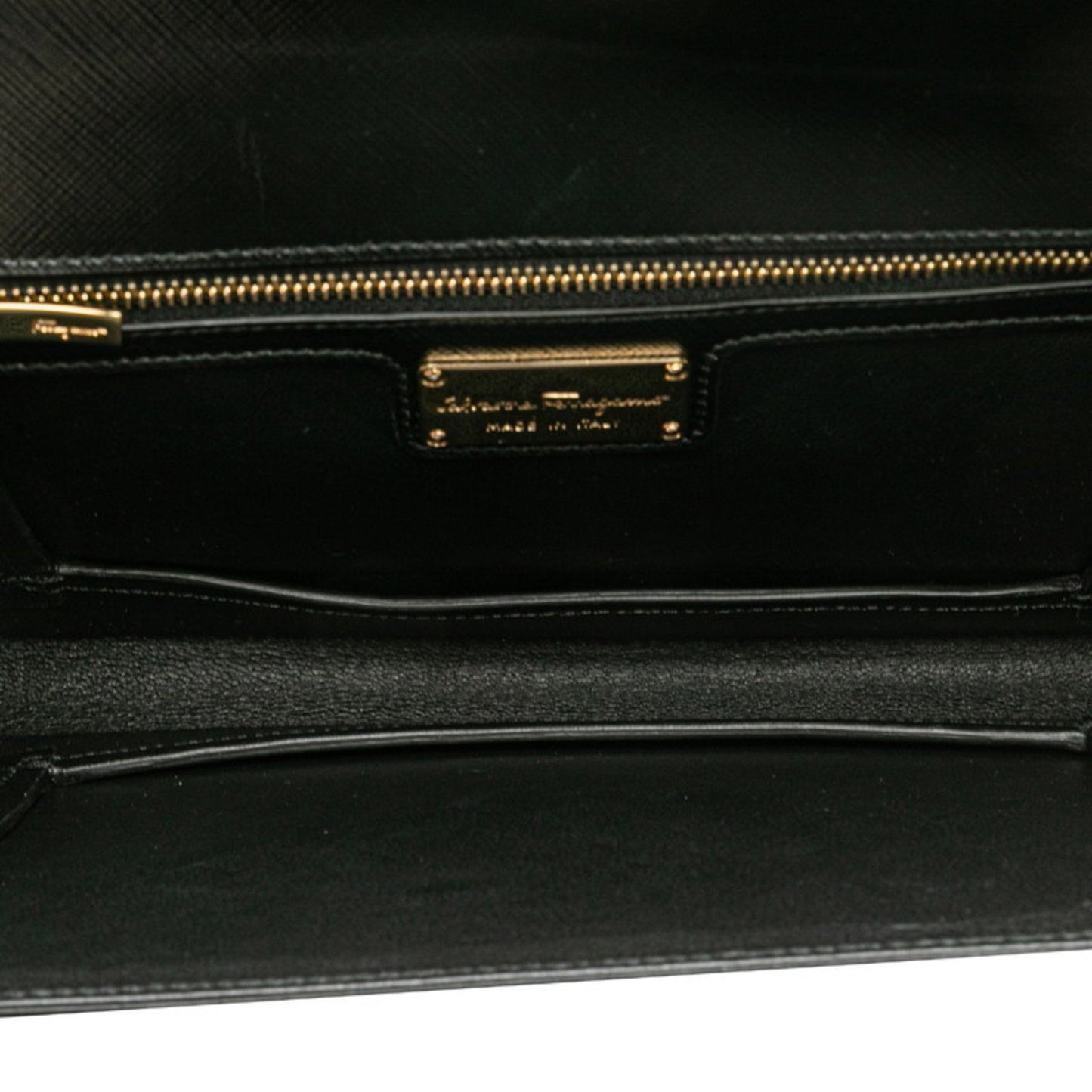 Salvatore Ferragamo Vara Ribbon Stripe Chain Shoulder Bag In Black