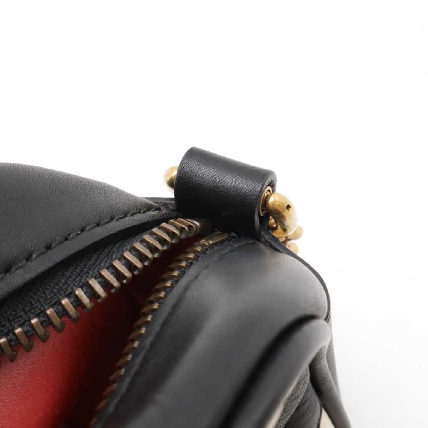 Gucci Gg Marmont Quilted Shoulder Bag