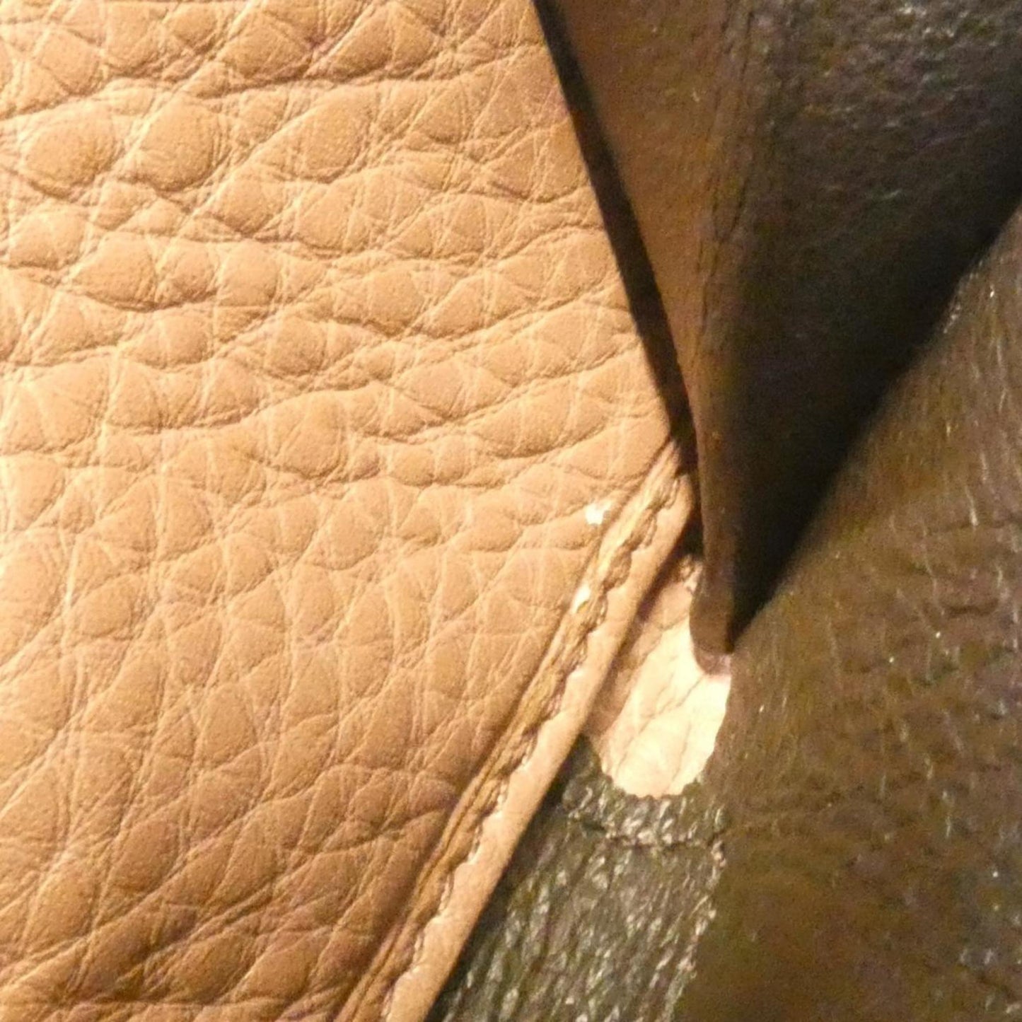 Gucci 307984 A7M0G Wallet