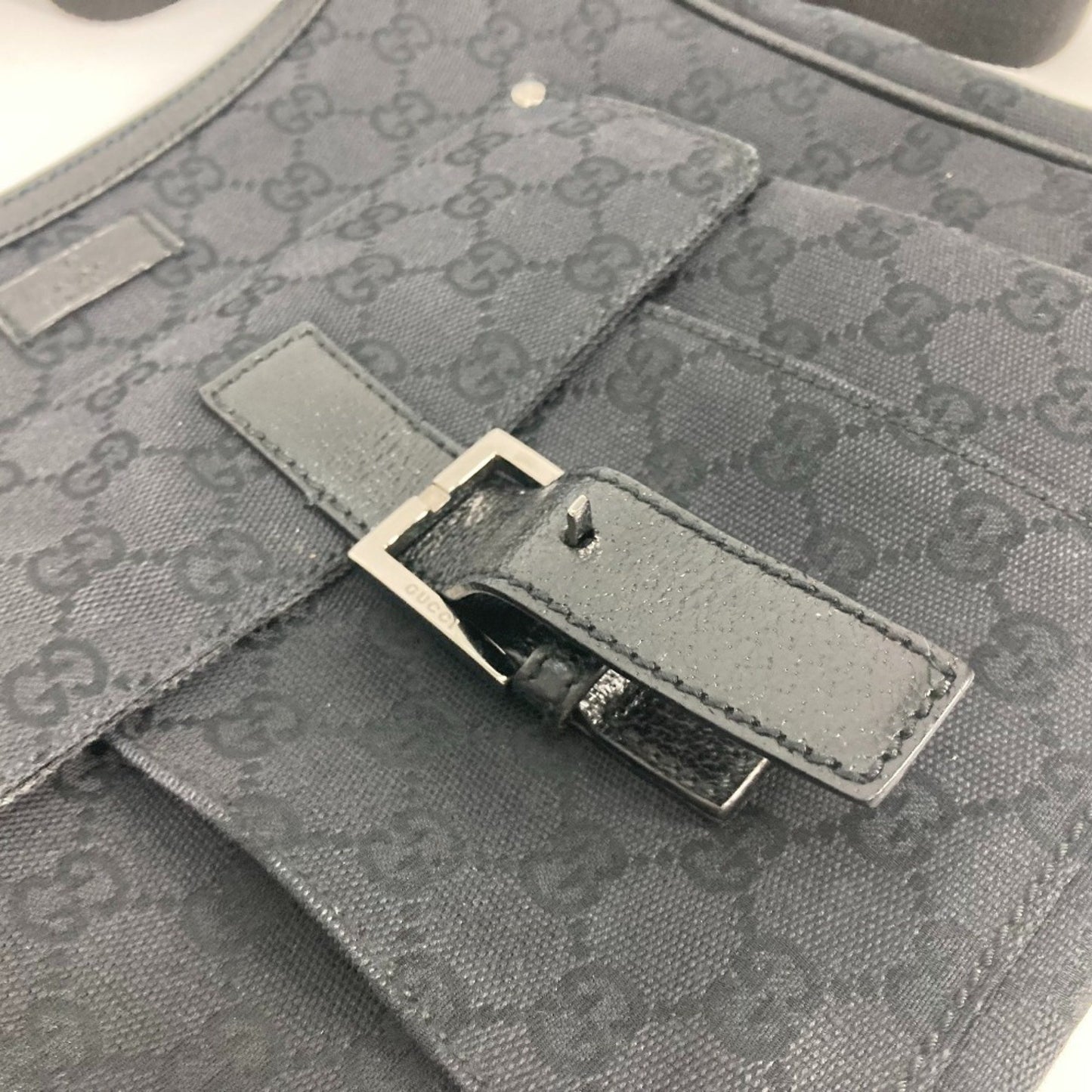 Gucci 114272 Gg Canvas Shoulder Bag