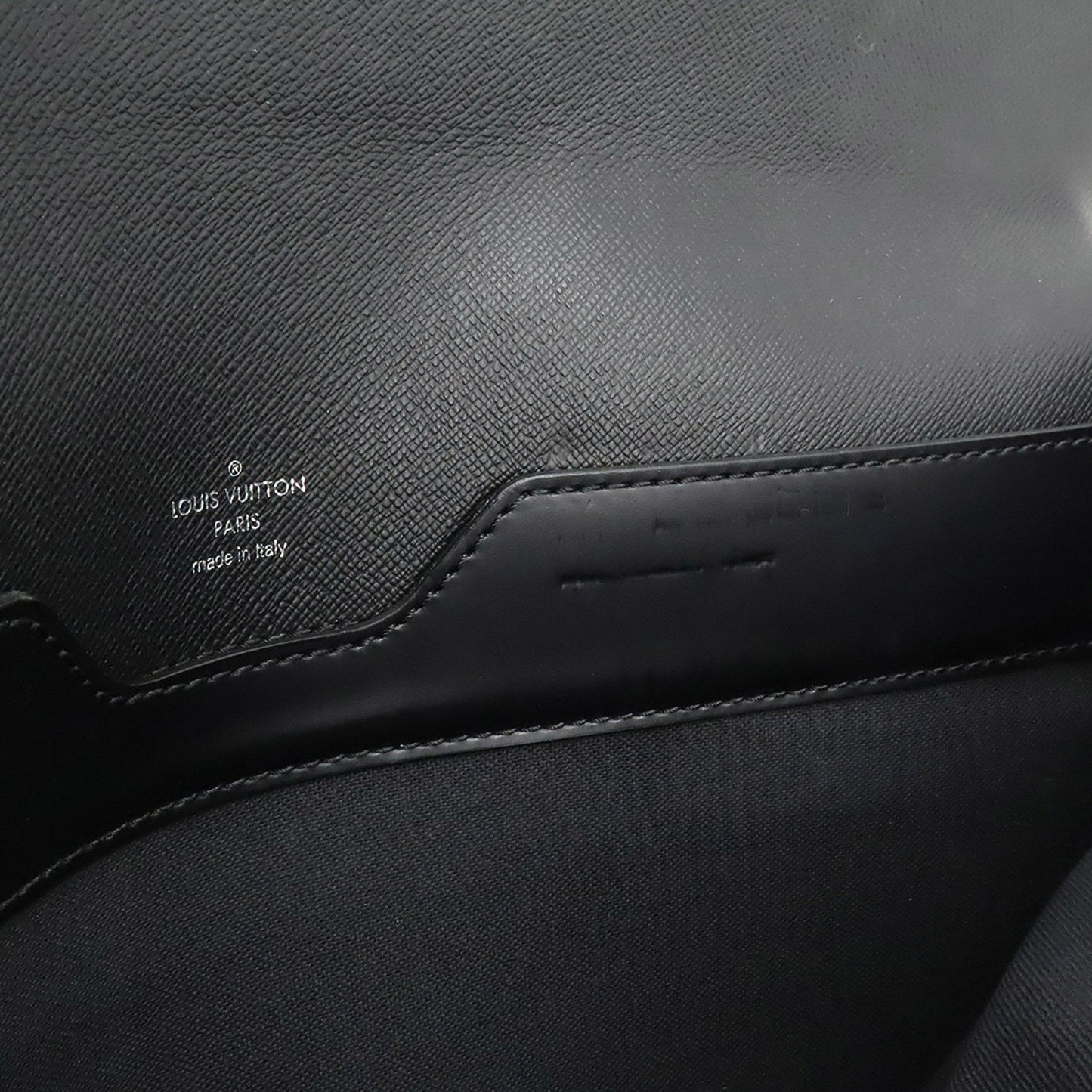 Louis Vuitton Taiga Minute Bag Document Case Leather Ardoise Black M31062