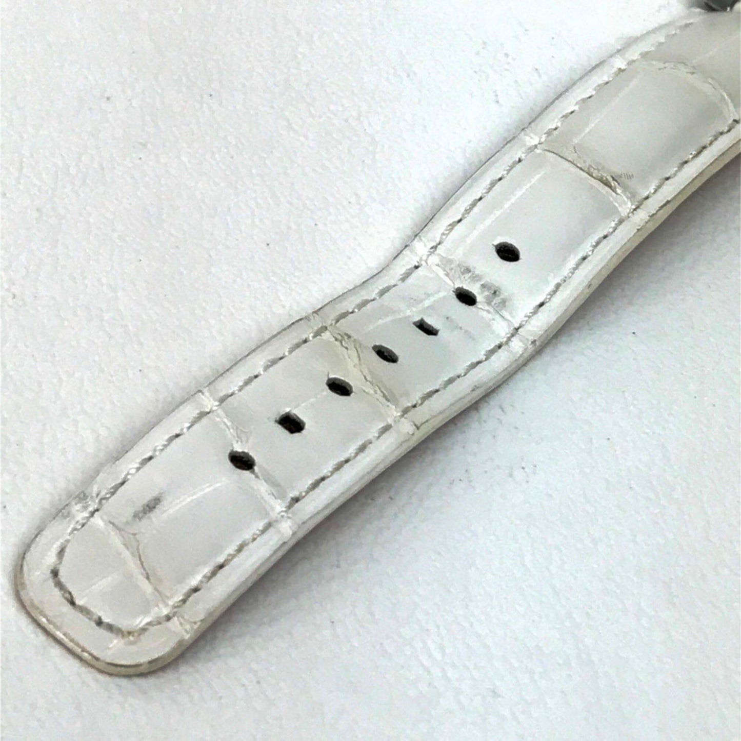 Louis Vuitton Q221J Quartz Wristwatch Silver Wine Red Based