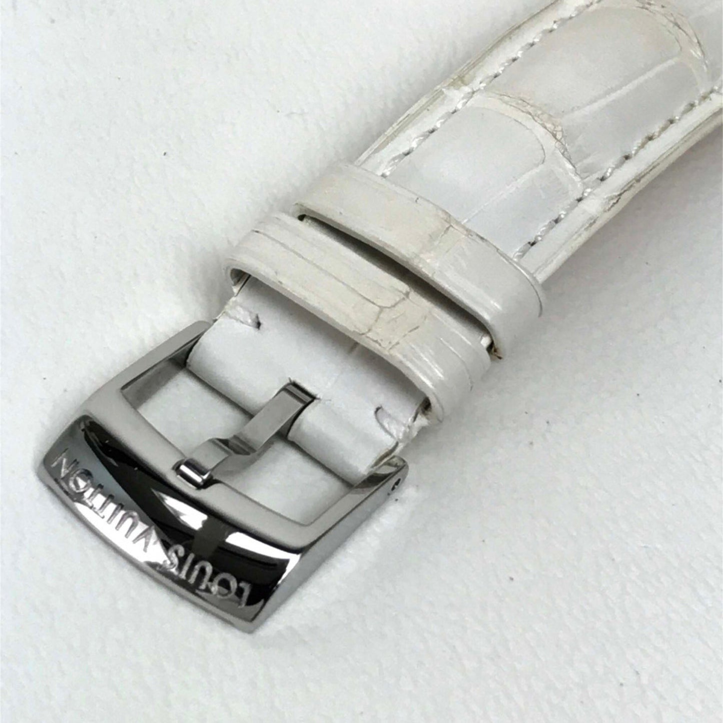 Louis Vuitton Q221J Quartz Wristwatch Silver Wine Red Based
