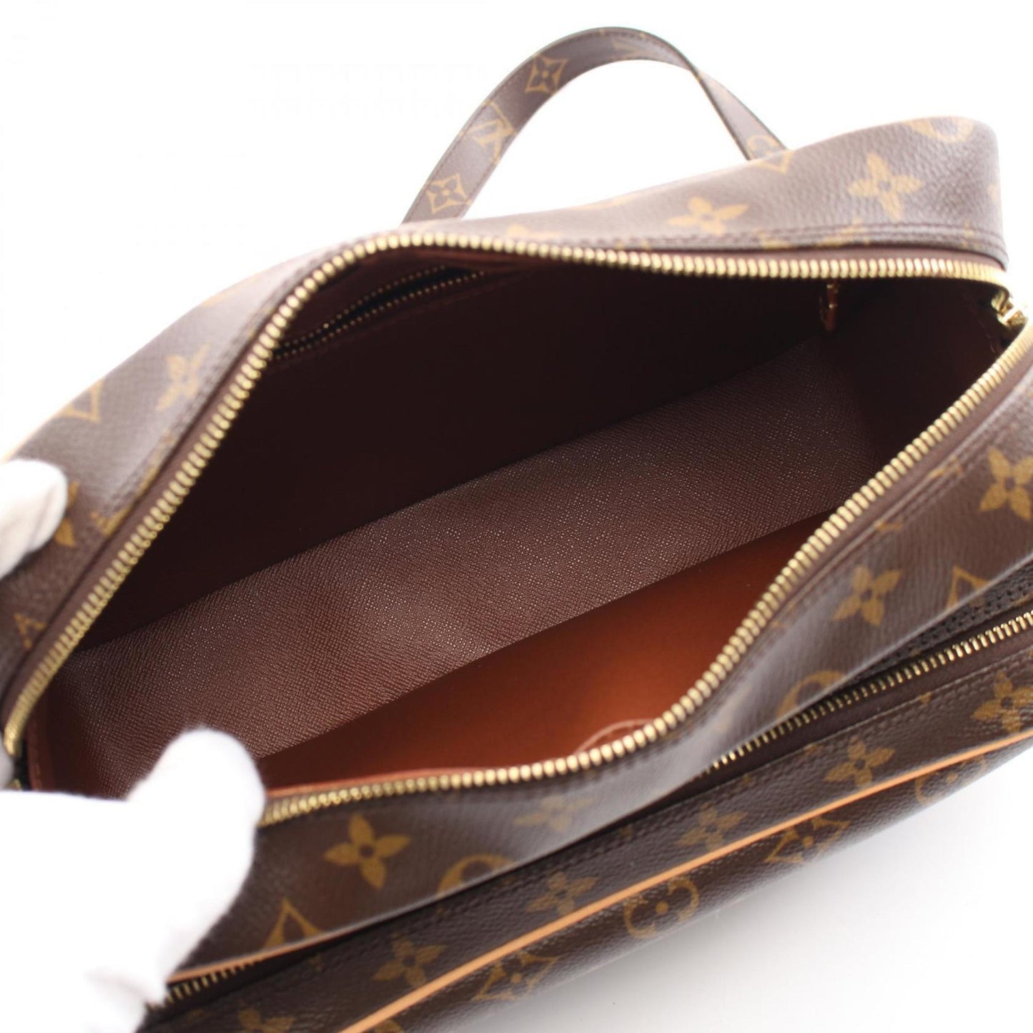 Louis Vuitton Nile Shoulder Bag Coated Canvas Leather Monogram